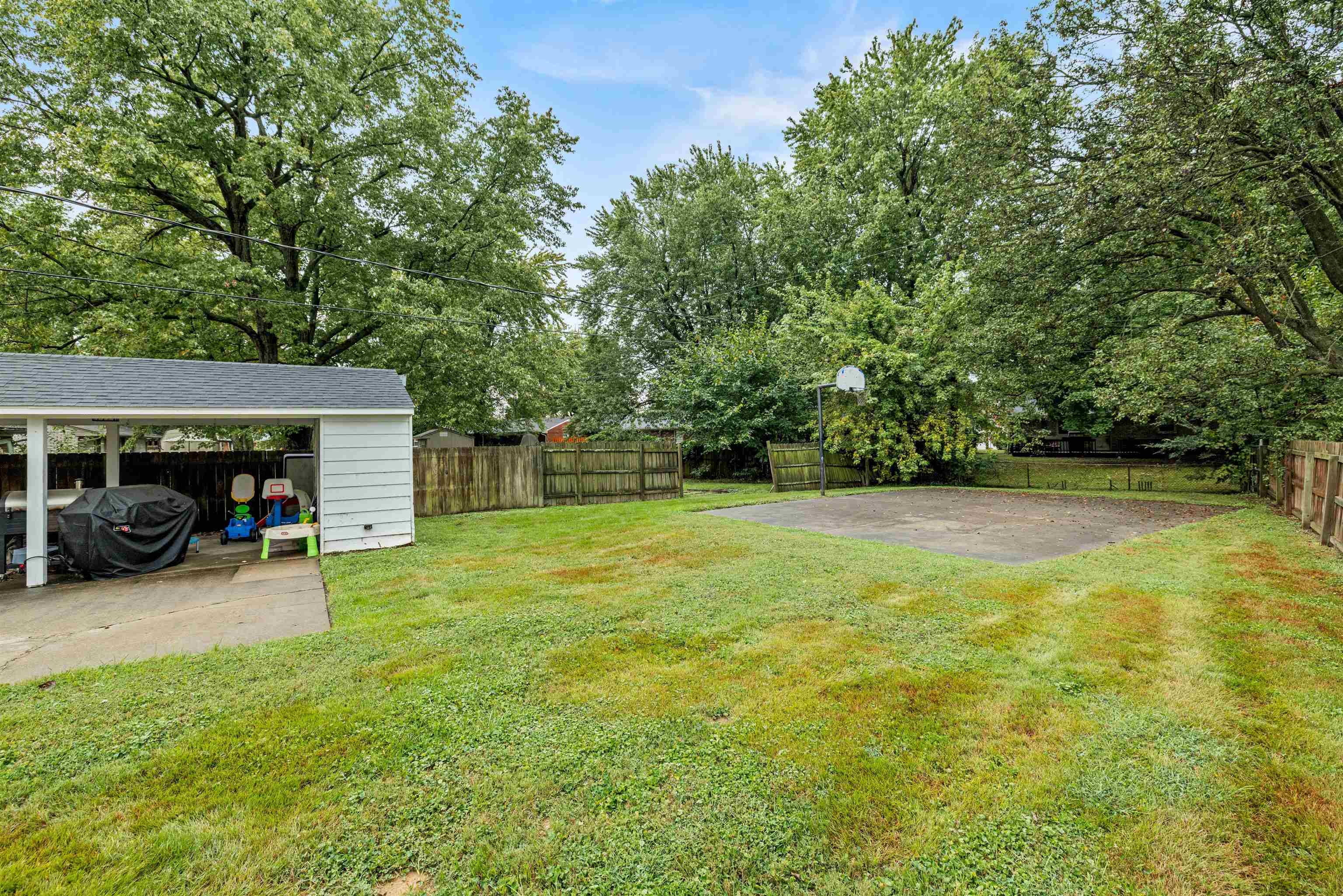 3016 Strawbridge Place, Owensboro, Kentucky 42303, 3 Bedrooms Bedrooms, ,2 BathroomsBathrooms,Single Family Residence,For Sale,Strawbridge Place,90706