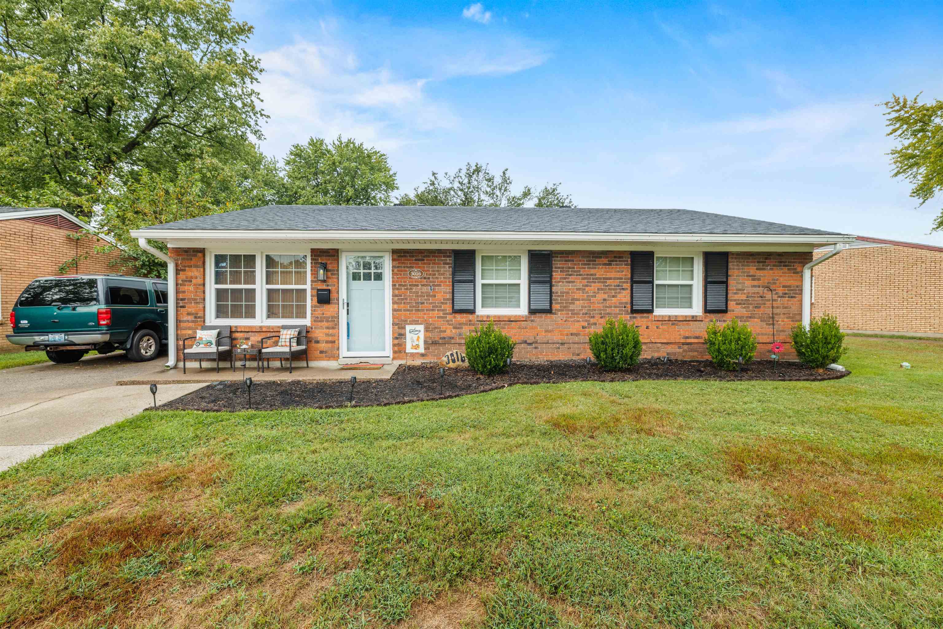 3016 Strawbridge Place, Owensboro, Kentucky 42303, 3 Bedrooms Bedrooms, ,2 BathroomsBathrooms,Single Family Residence,For Sale,Strawbridge Place,90706