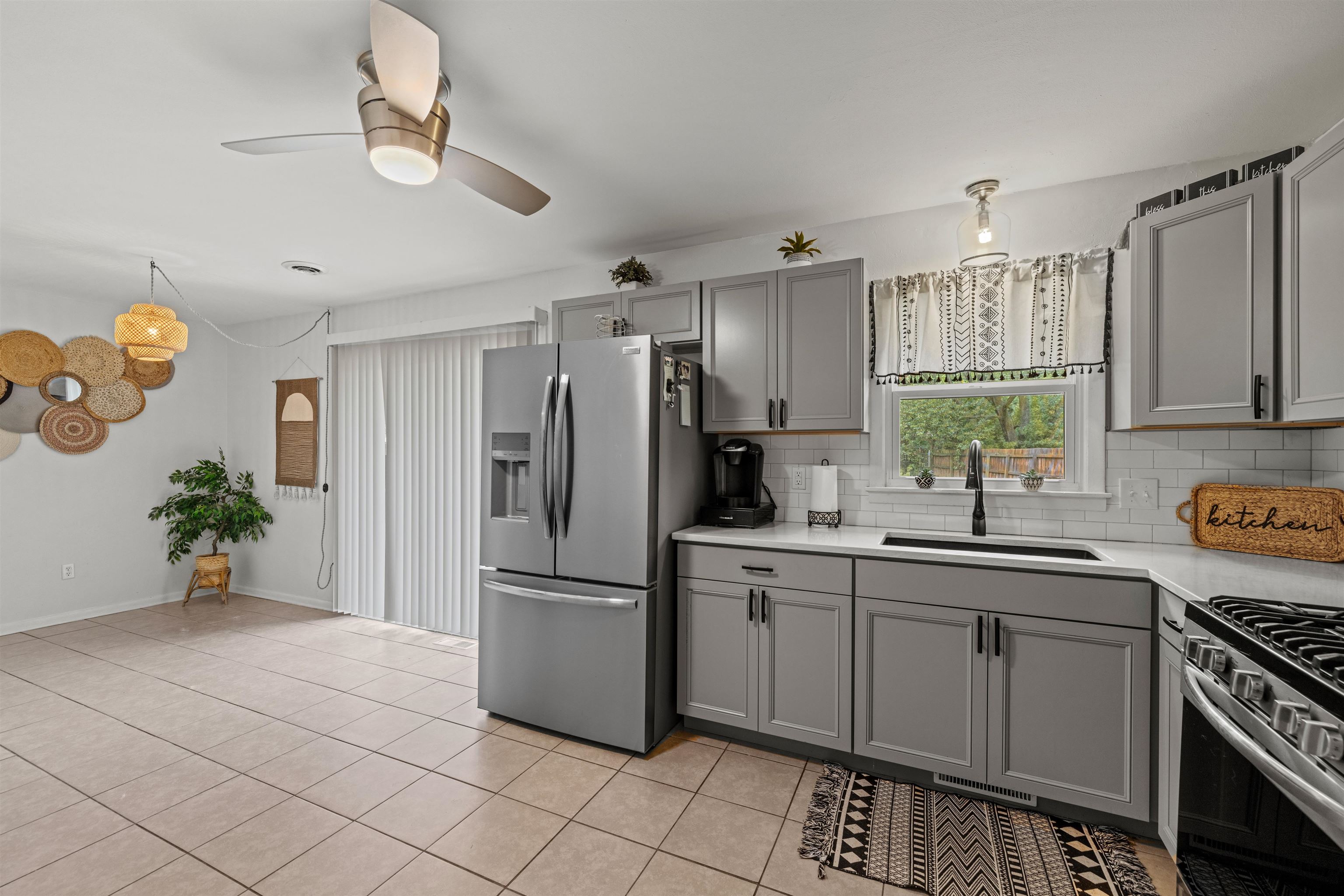 3016 Strawbridge Place, Owensboro, Kentucky 42303, 3 Bedrooms Bedrooms, ,2 BathroomsBathrooms,Single Family Residence,For Sale,Strawbridge Place,90706