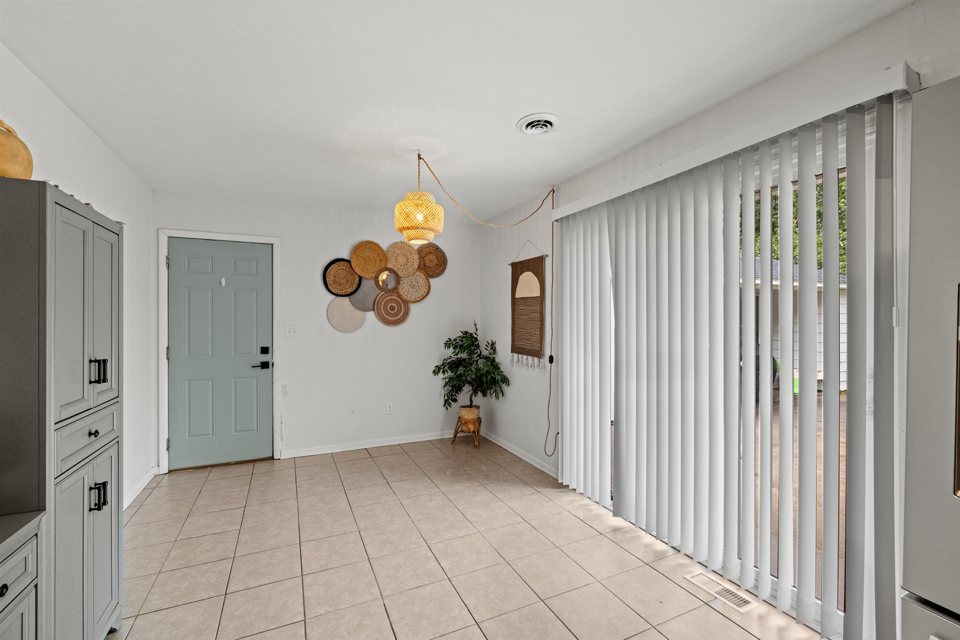 3016 Strawbridge Place, Owensboro, Kentucky 42303, 3 Bedrooms Bedrooms, ,2 BathroomsBathrooms,Single Family Residence,For Sale,Strawbridge Place,90706