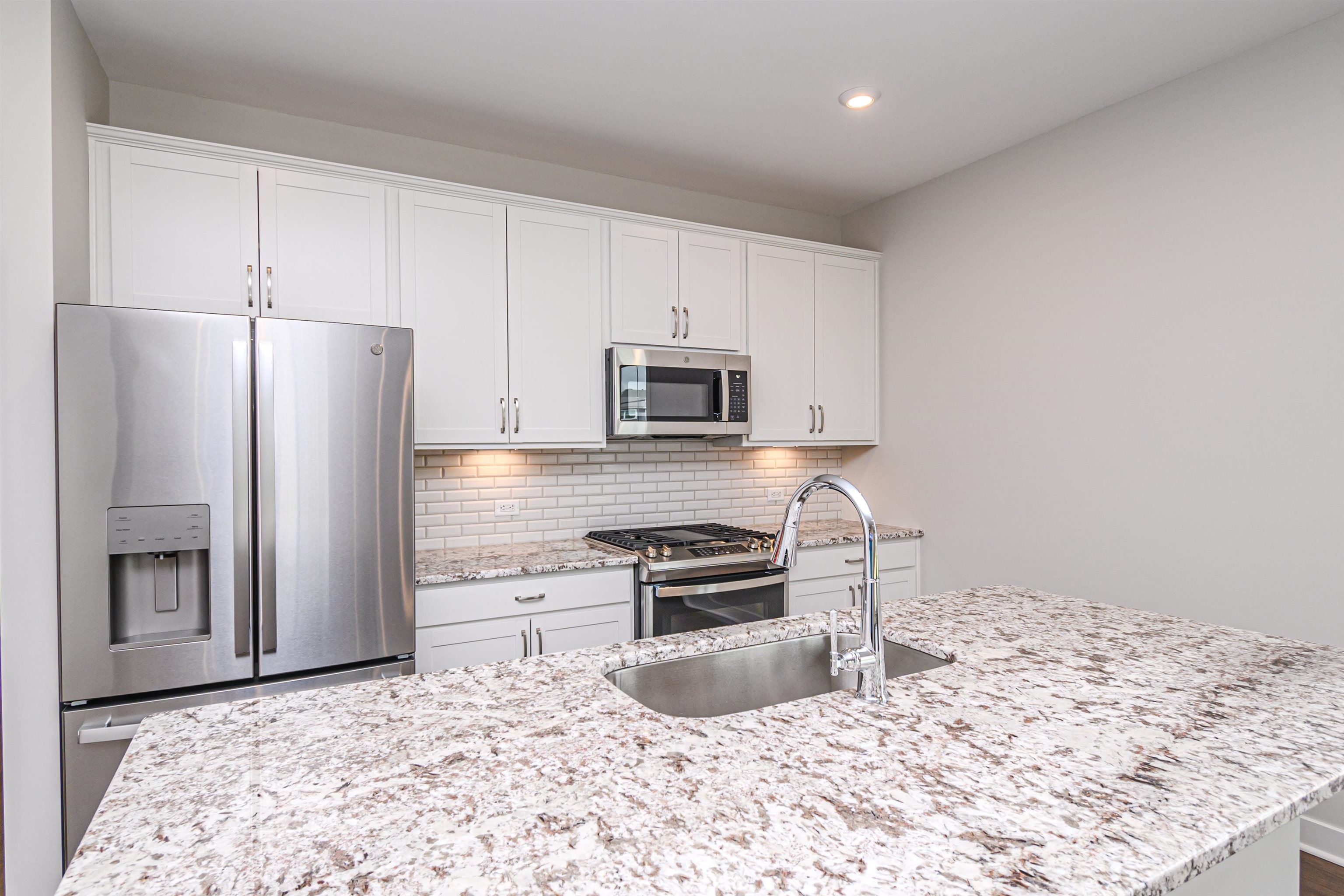 2327 Watson Circle, Owensboro, Kentucky 42301, 3 Bedrooms Bedrooms, ,2 BathroomsBathrooms,Single Family Residence,For Sale,Watson Circle,90710