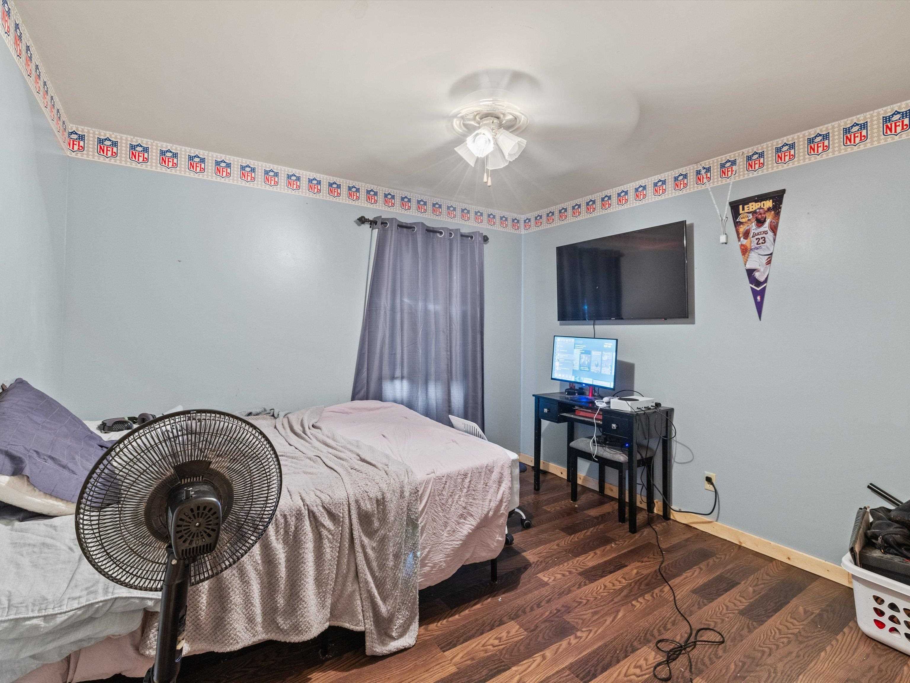 155 East Dixon St, Sebree, Kentucky 42455, 3 Bedrooms Bedrooms, ,2 BathroomsBathrooms,Single Family Residence,For Sale,East Dixon St,90711