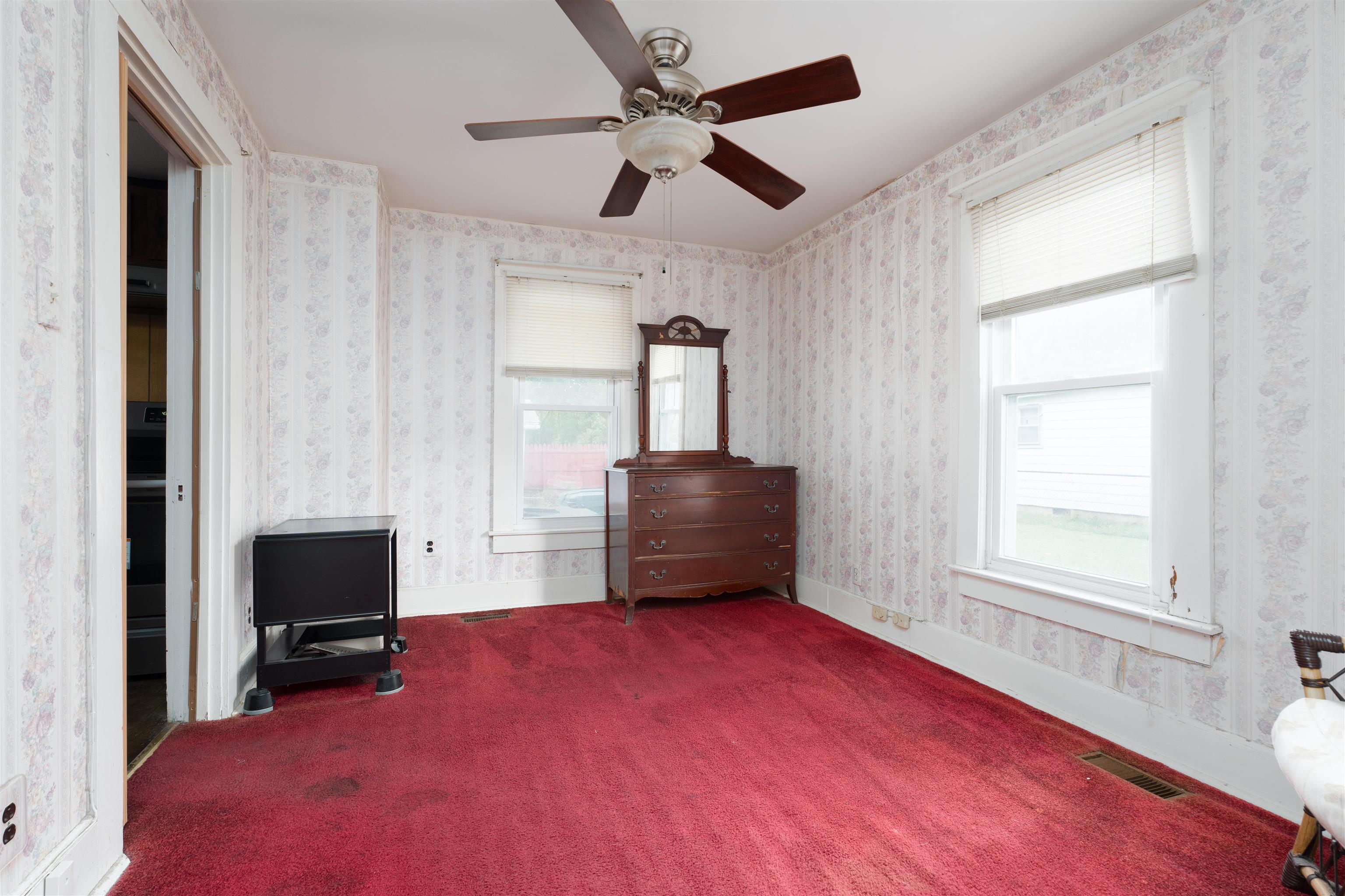 610 Elm Street, Owensboro, Kentucky 42301, 2 Bedrooms Bedrooms, ,1 BathroomBathrooms,Single Family Residence,For Sale,Elm Street,90712