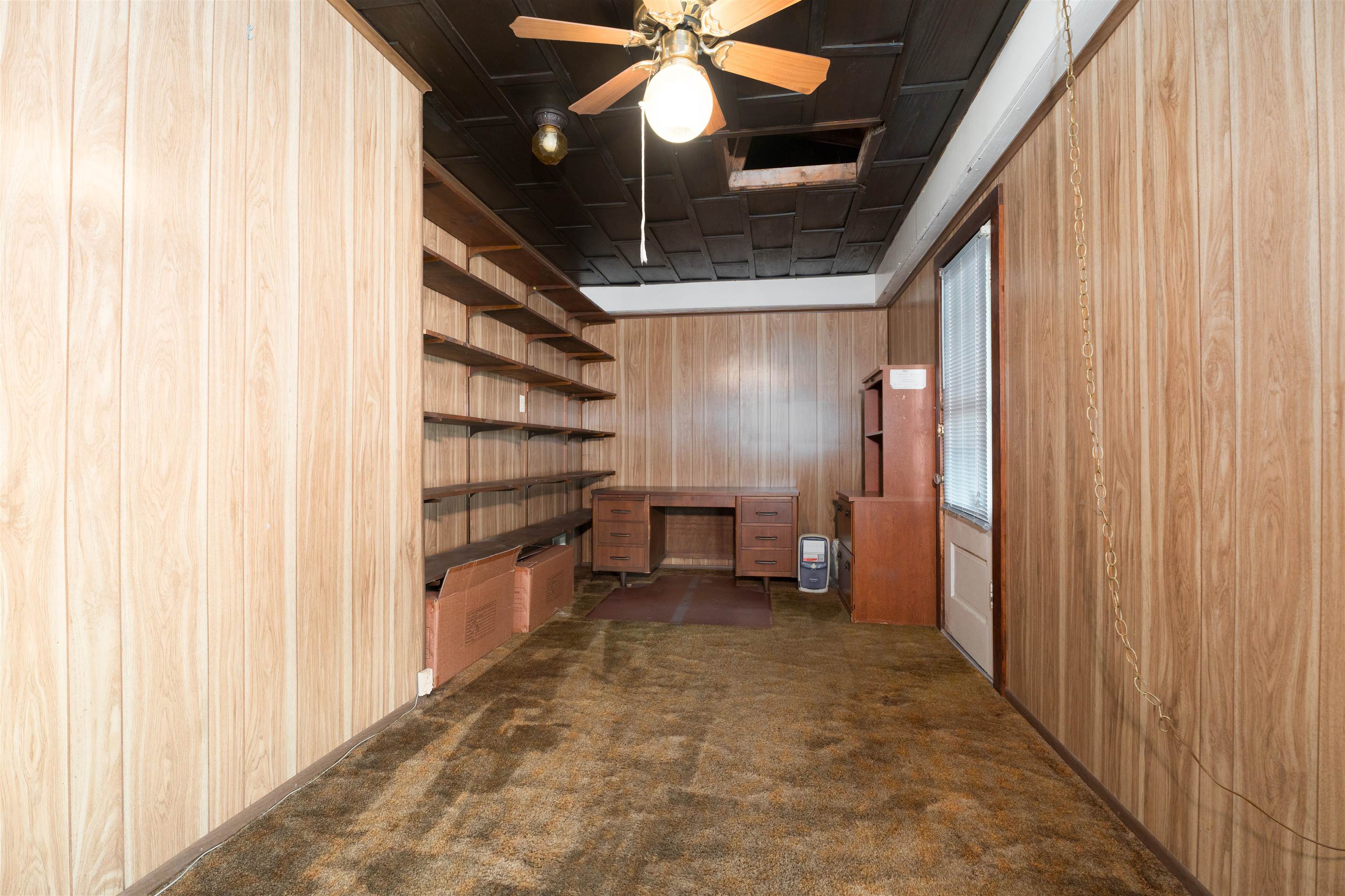 610 Elm Street, Owensboro, Kentucky 42301, 2 Bedrooms Bedrooms, ,1 BathroomBathrooms,Single Family Residence,For Sale,Elm Street,90712
