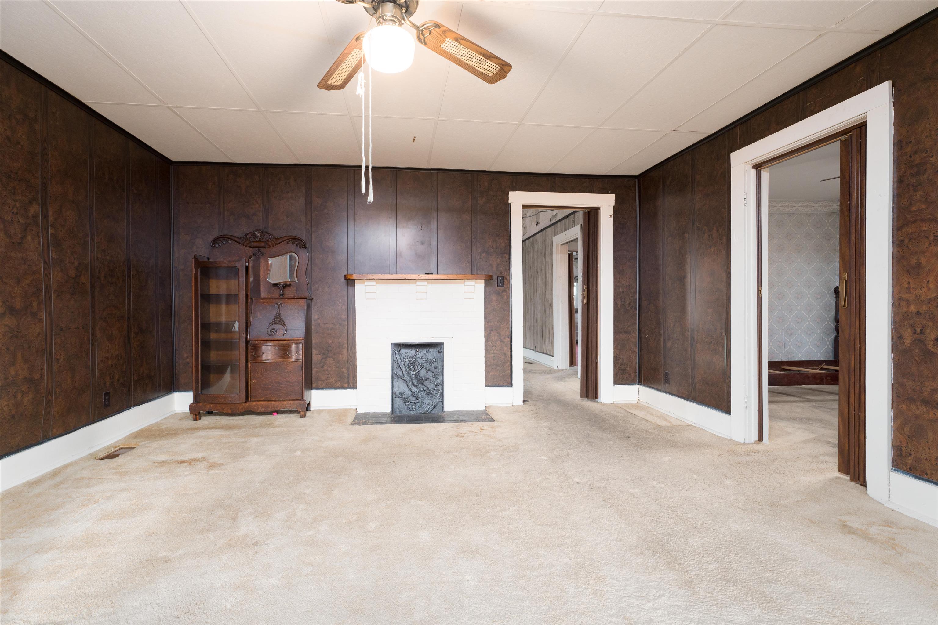 610 Elm Street, Owensboro, Kentucky 42301, 2 Bedrooms Bedrooms, ,1 BathroomBathrooms,Single Family Residence,For Sale,Elm Street,90712