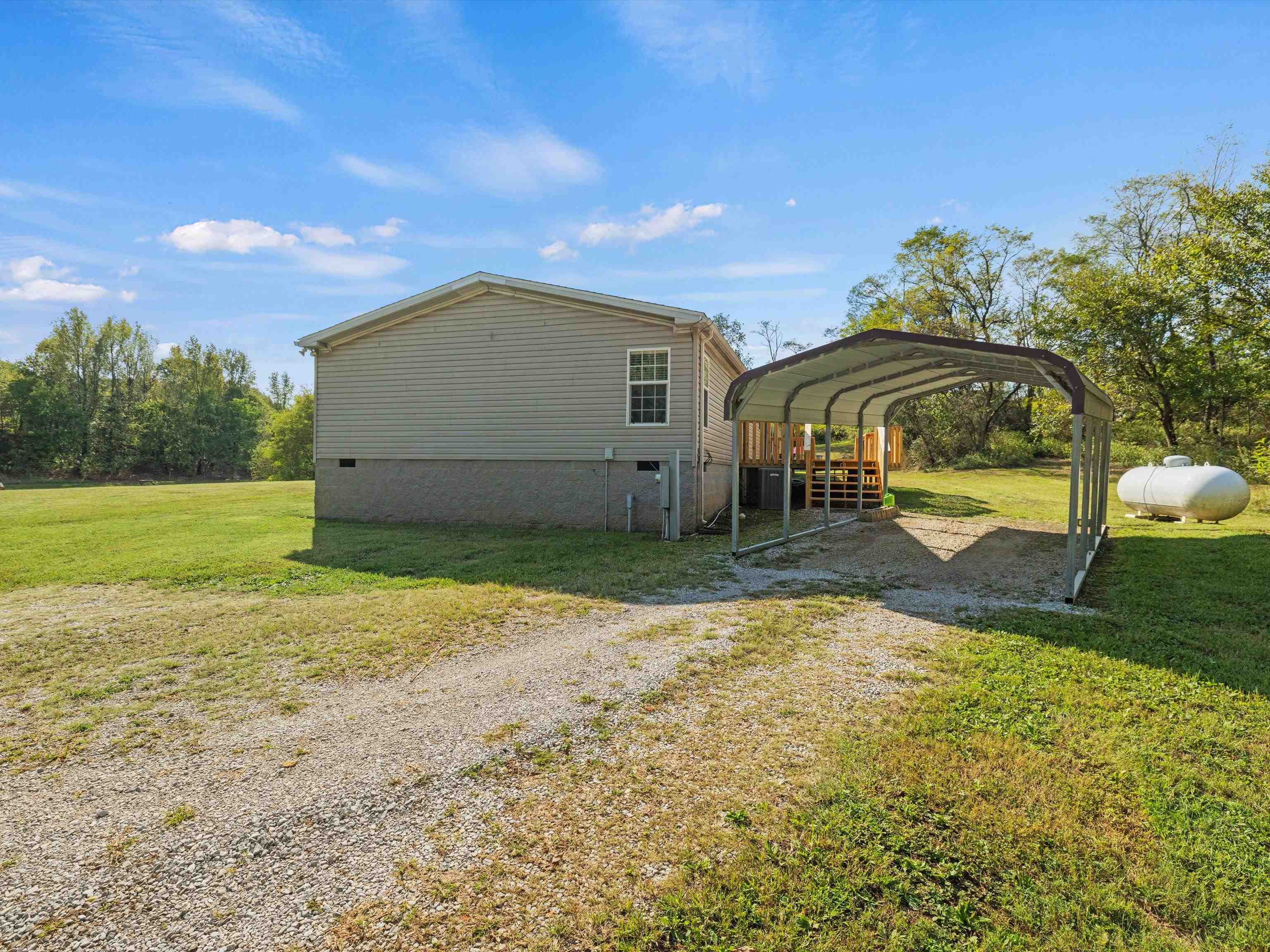 9770 HWY 815, Owensboro, Kentucky 42301, 4 Bedrooms Bedrooms, ,2 BathroomsBathrooms,Single Family Residence,For Sale,HWY 815,90715