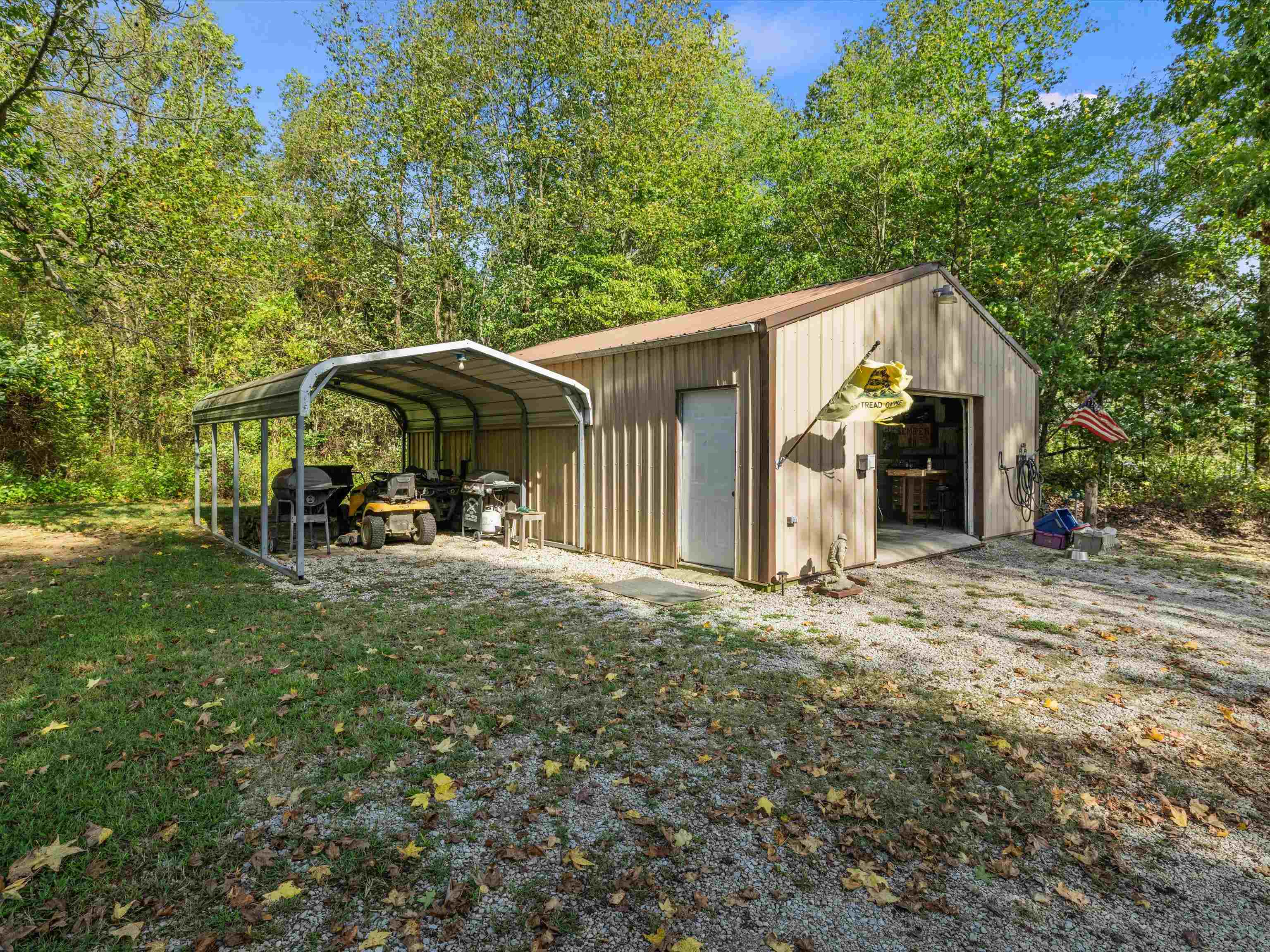 9770 HWY 815, Owensboro, Kentucky 42301, 4 Bedrooms Bedrooms, ,2 BathroomsBathrooms,Single Family Residence,For Sale,HWY 815,90715