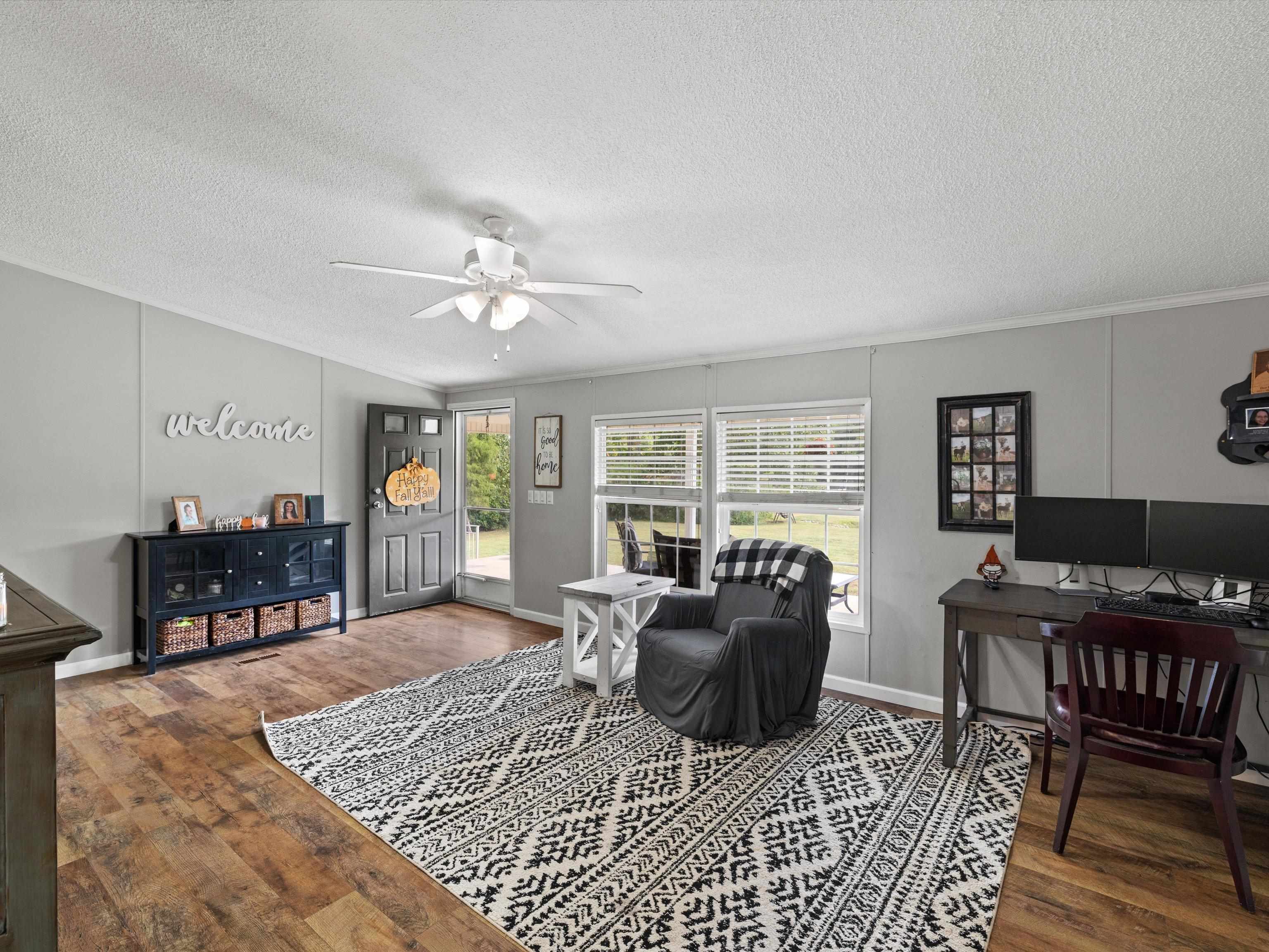 9770 HWY 815, Owensboro, Kentucky 42301, 4 Bedrooms Bedrooms, ,2 BathroomsBathrooms,Single Family Residence,For Sale,HWY 815,90715