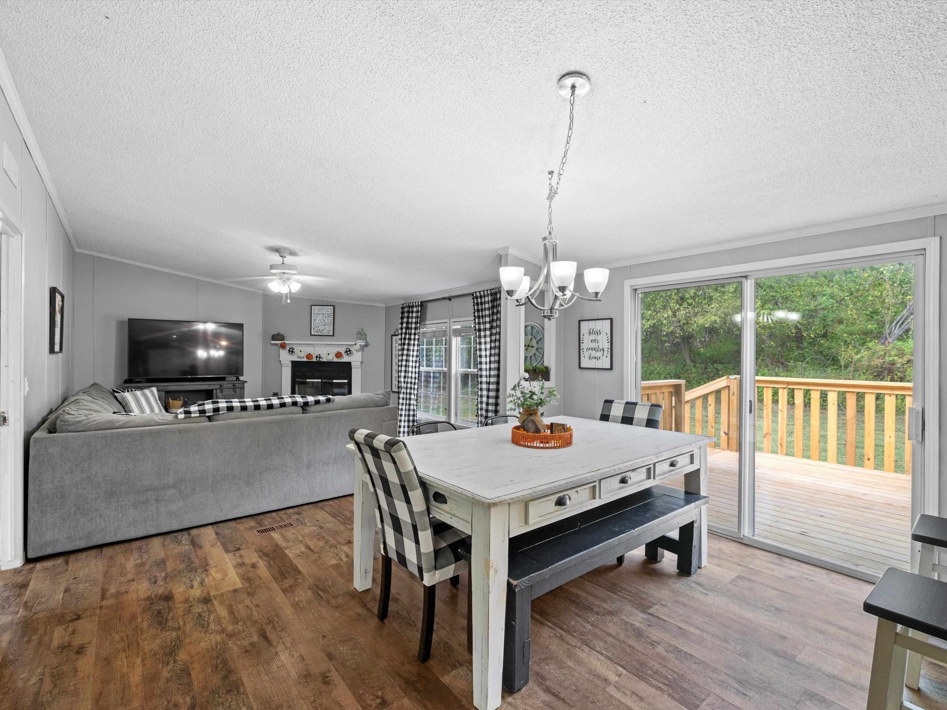 9770 HWY 815, Owensboro, Kentucky 42301, 4 Bedrooms Bedrooms, ,2 BathroomsBathrooms,Single Family Residence,For Sale,HWY 815,90715