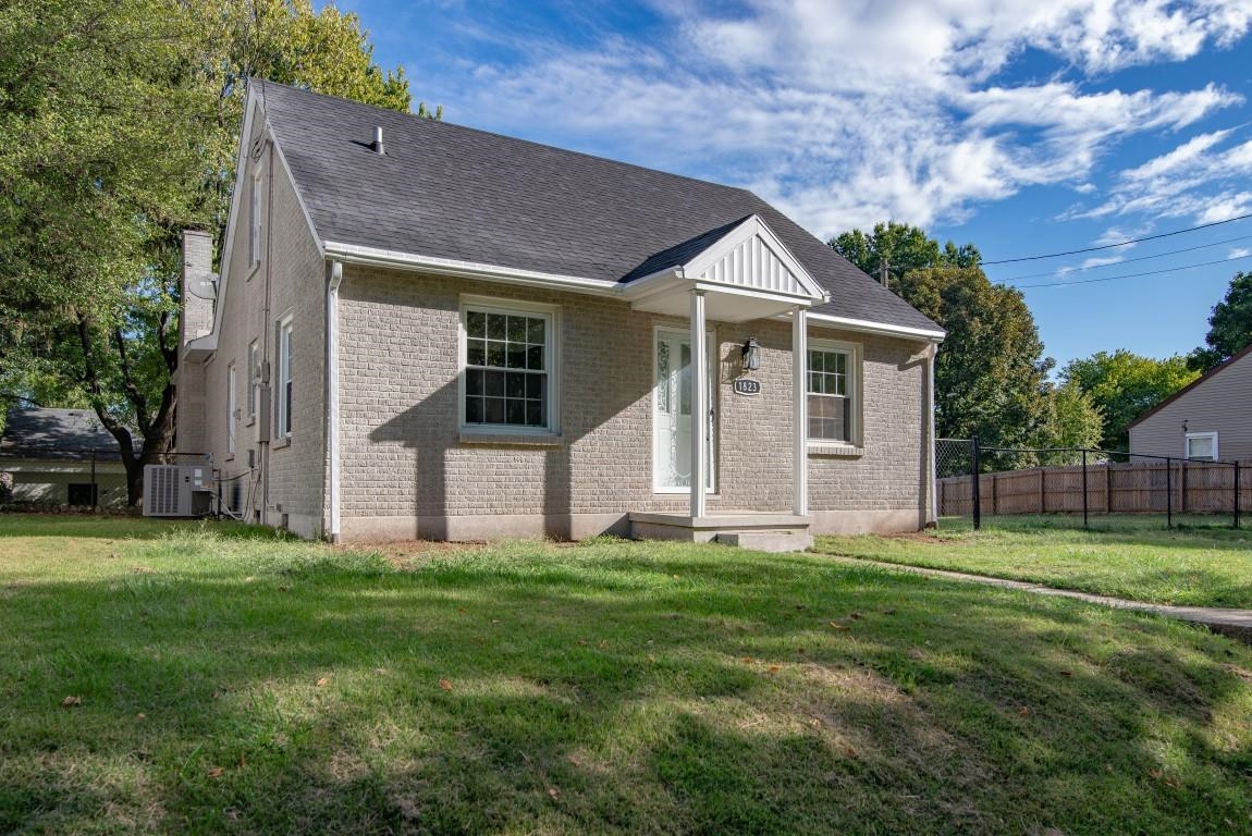 1823 Cullen Ave, Owensboro, Kentucky 42301, 4 Bedrooms Bedrooms, ,1 BathroomBathrooms,Single Family Residence,For Sale,Cullen Ave,90720