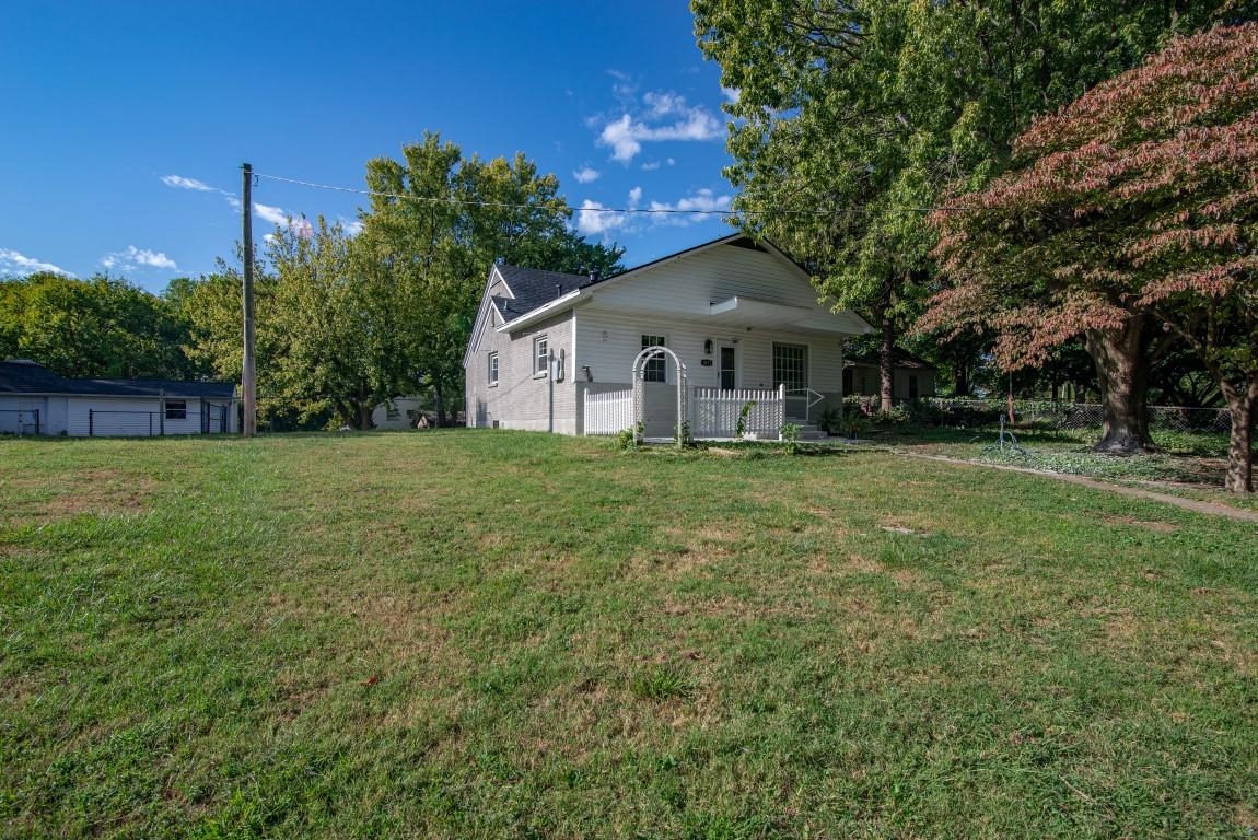1823 Cullen Ave, Owensboro, Kentucky 42301, 4 Bedrooms Bedrooms, ,1 BathroomBathrooms,Single Family Residence,For Sale,Cullen Ave,90720