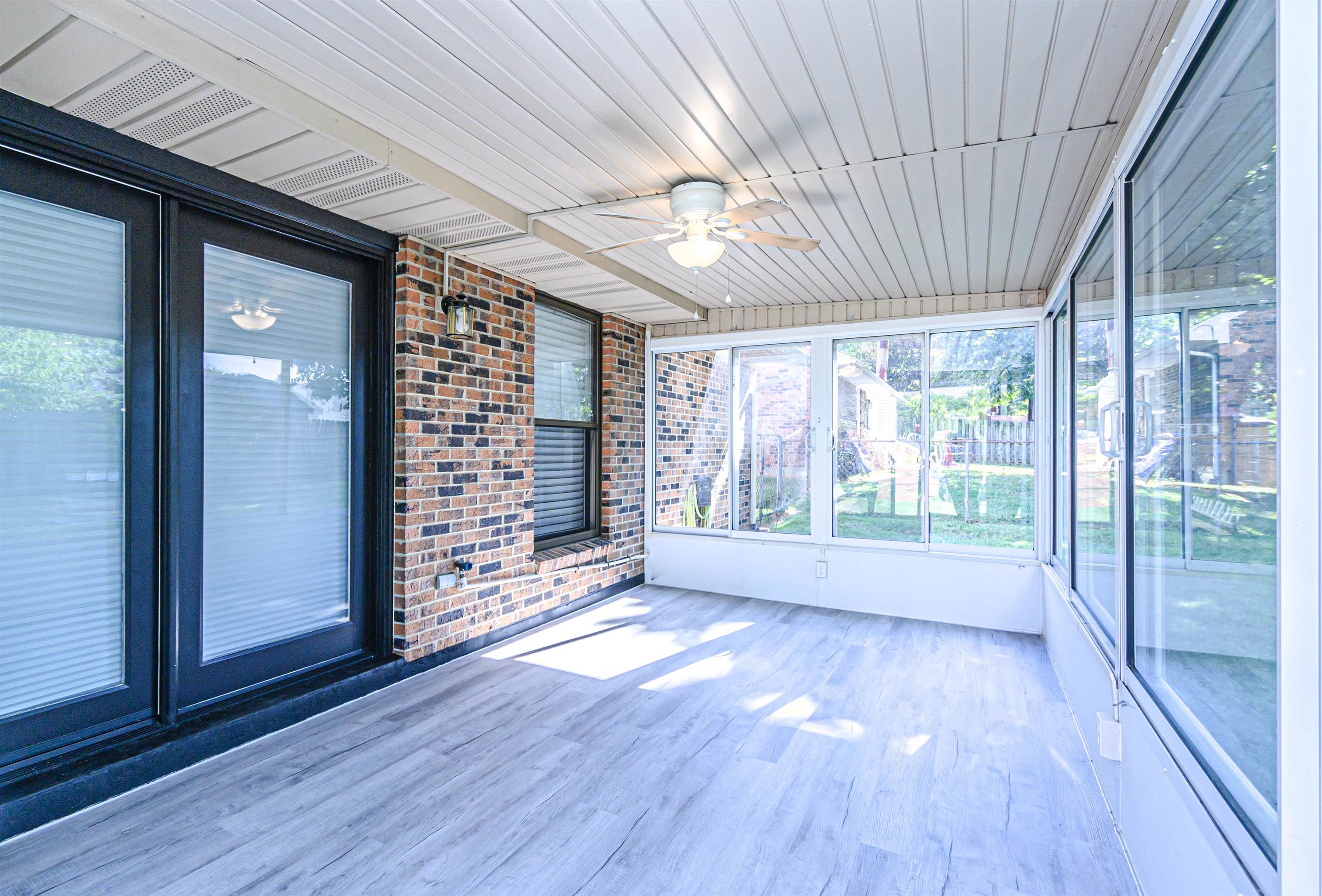 2239 Landsdowne S, Owensboro, Kentucky 42303, 3 Bedrooms Bedrooms, ,2 BathroomsBathrooms,Single Family Residence,For Sale,Landsdowne S,90722