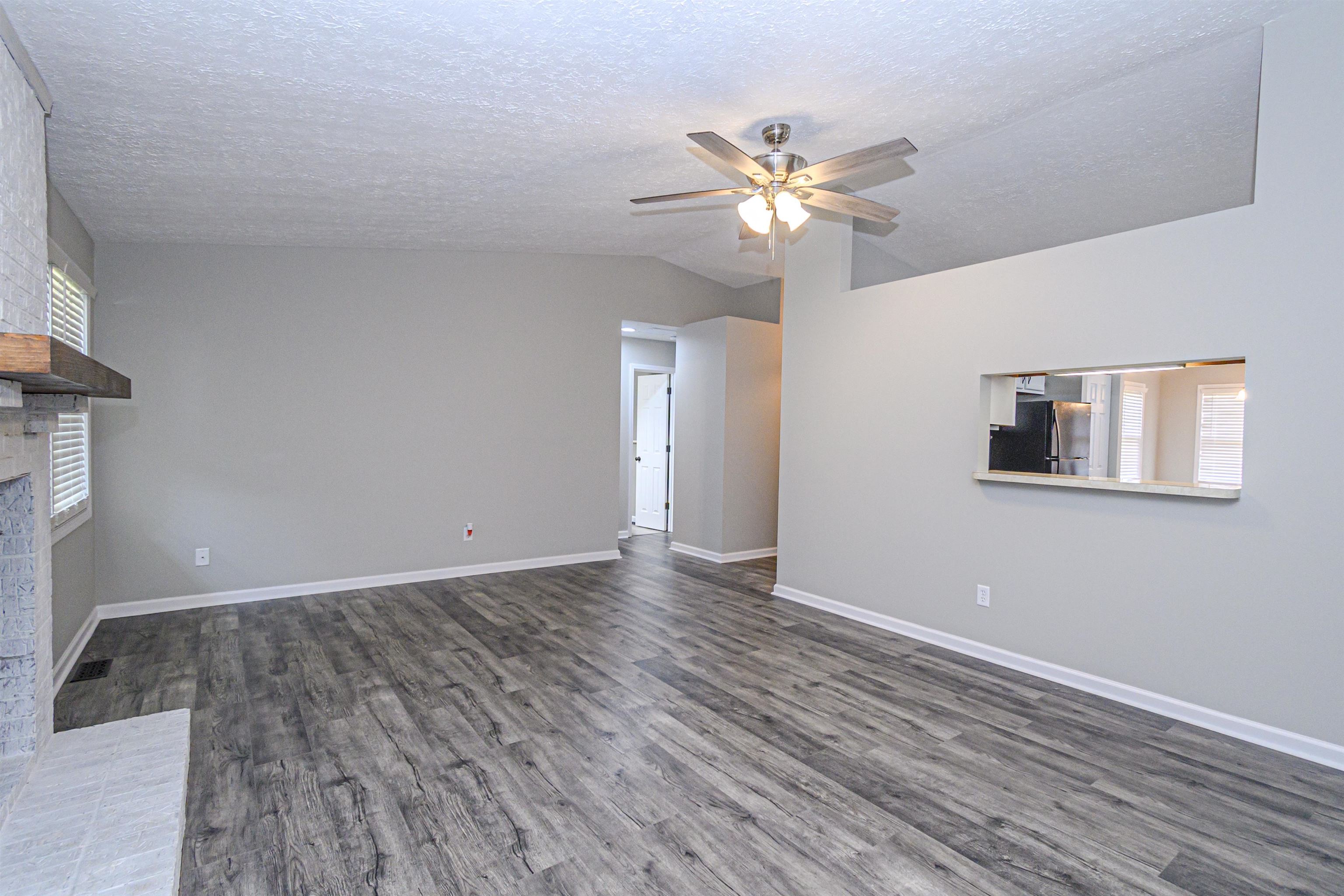2239 Landsdowne S, Owensboro, Kentucky 42303, 3 Bedrooms Bedrooms, ,2 BathroomsBathrooms,Single Family Residence,For Sale,Landsdowne S,90722
