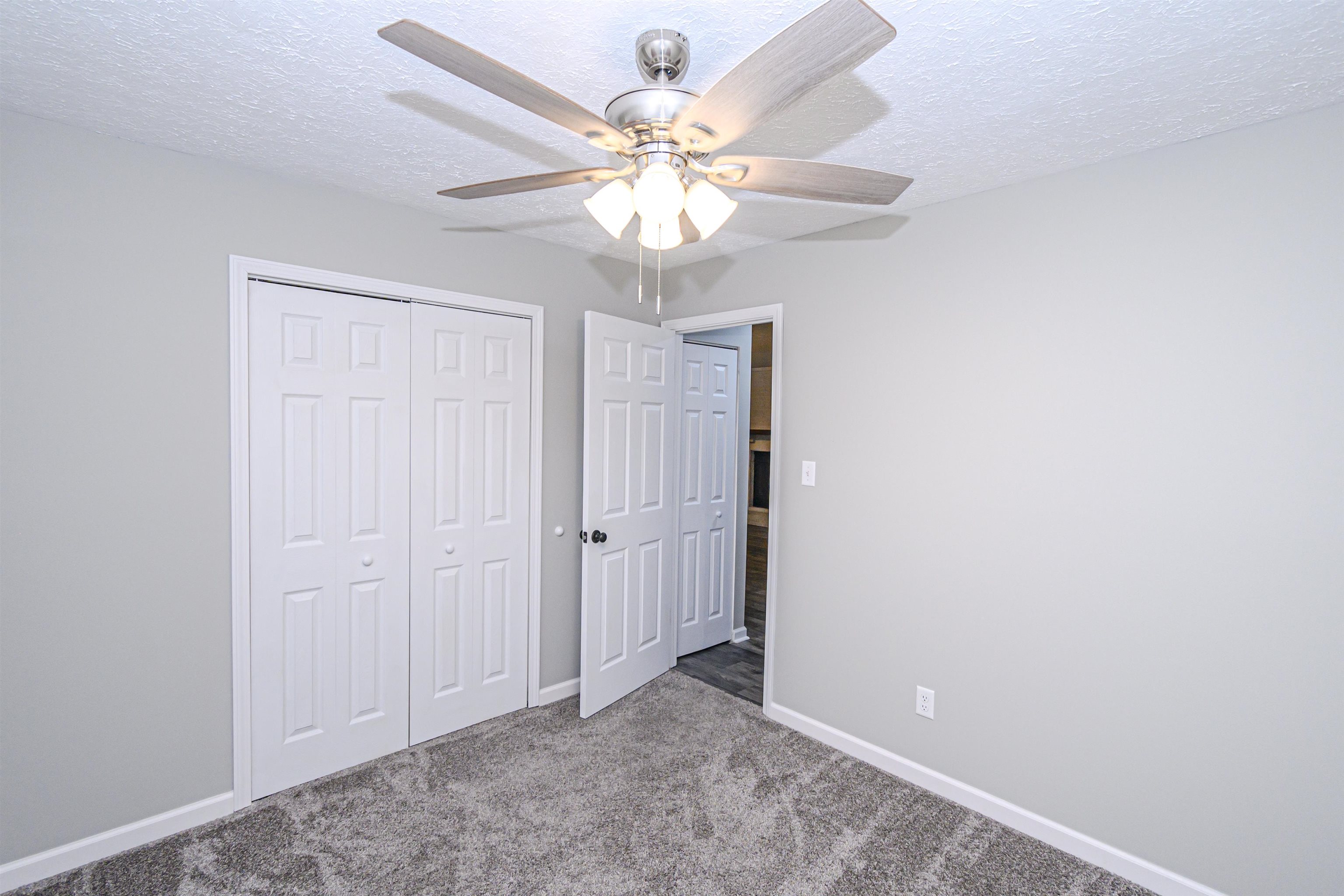 2239 Landsdowne S, Owensboro, Kentucky 42303, 3 Bedrooms Bedrooms, ,2 BathroomsBathrooms,Single Family Residence,For Sale,Landsdowne S,90722