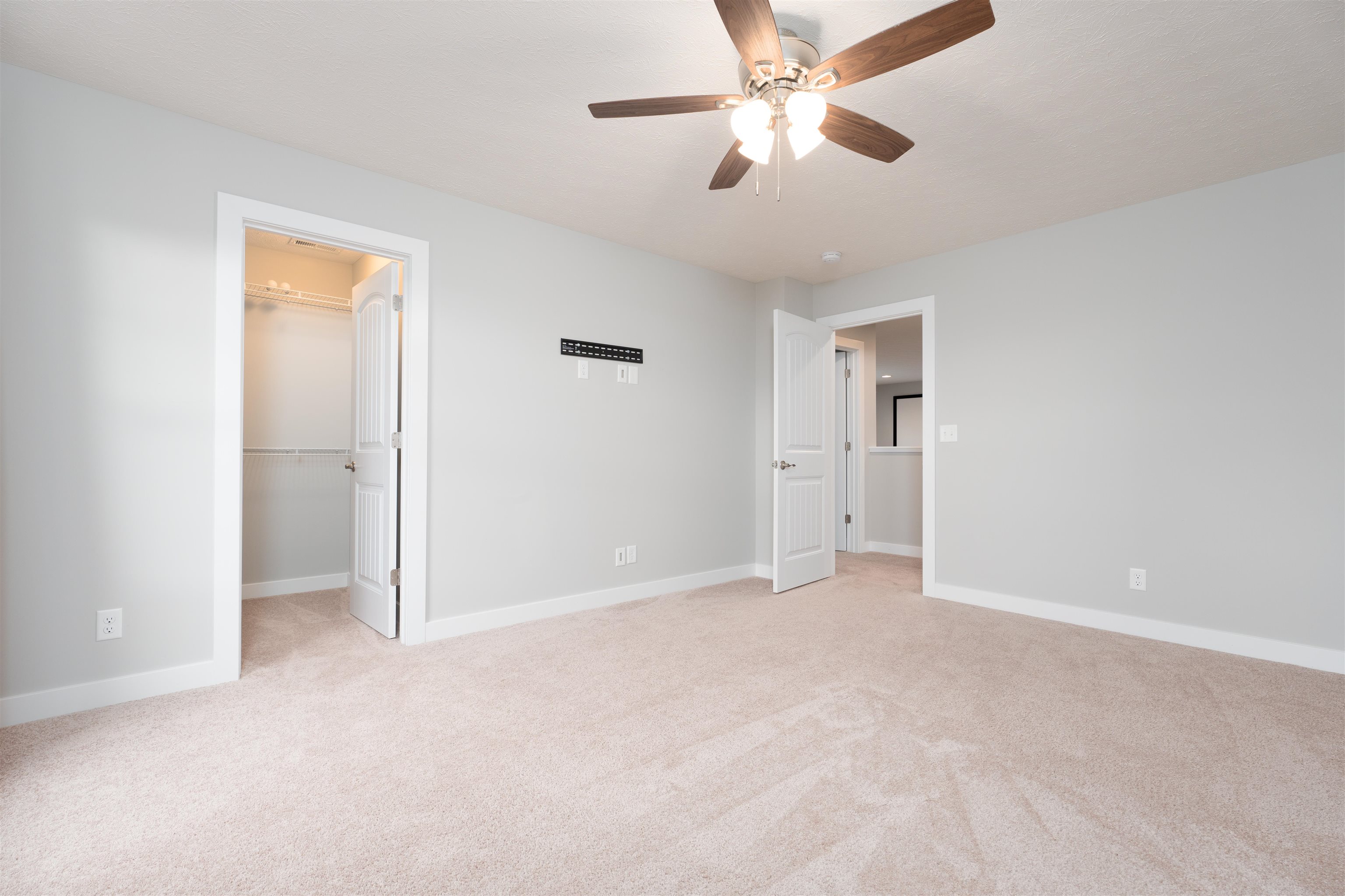 4744 Breeze Ct. W., Owensboro, Kentucky 42301, 4 Bedrooms Bedrooms, ,2 BathroomsBathrooms,Single Family Residence,For Sale,Breeze Ct. W.,90725