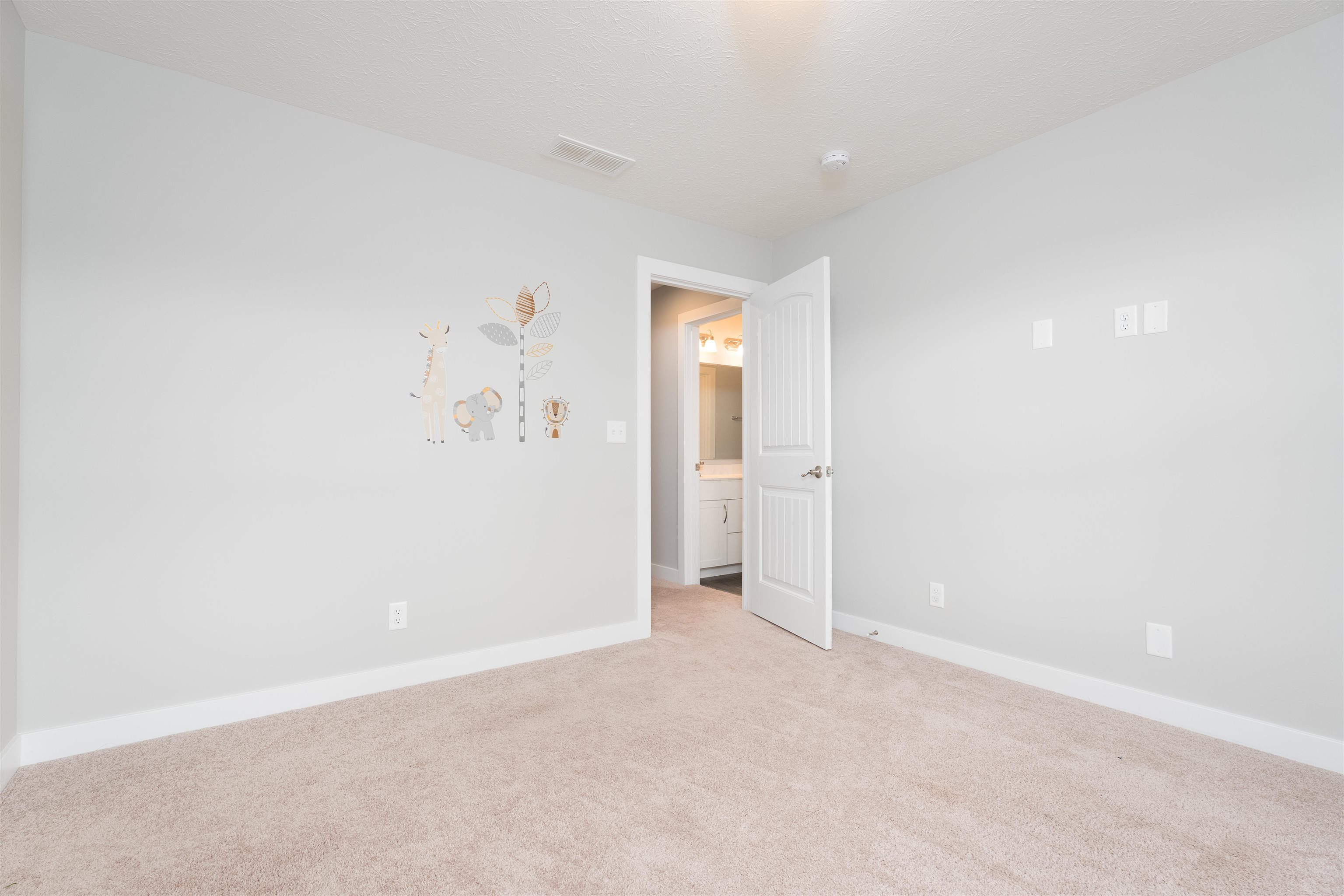 4744 Breeze Ct. W., Owensboro, Kentucky 42301, 4 Bedrooms Bedrooms, ,2 BathroomsBathrooms,Single Family Residence,For Sale,Breeze Ct. W.,90725