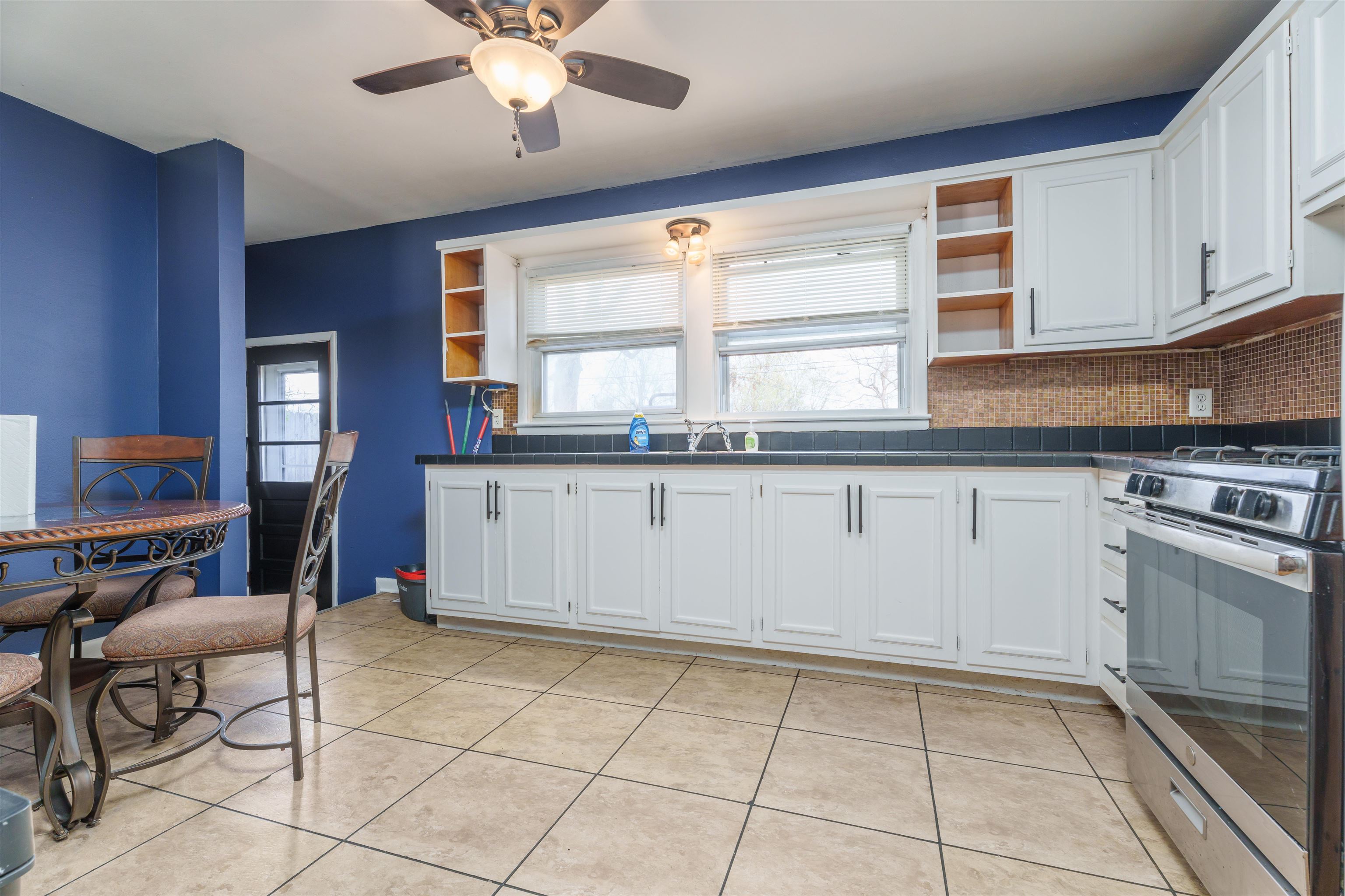 2721 Morningside Drive, Owensboro, Kentucky 42303, 3 Bedrooms Bedrooms, ,1 BathroomBathrooms,Single Family Residence,For Sale,Morningside Drive,90727