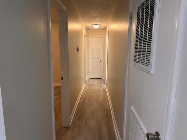 2130 Graham Lane, Owensboro, Kentucky 42303, 3 Bedrooms Bedrooms, ,1 BathroomBathrooms,Single Family Residence,For Sale,Graham Lane,90732