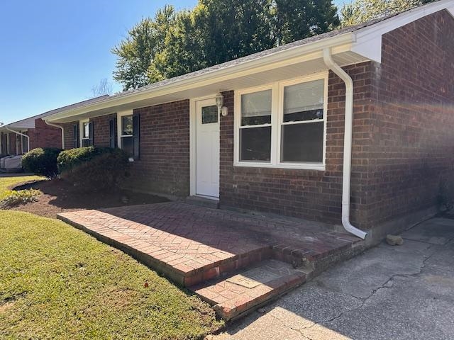 2130 Graham Lane, Owensboro, Kentucky 42303, 3 Bedrooms Bedrooms, ,1 BathroomBathrooms,Single Family Residence,For Sale,Graham Lane,90732