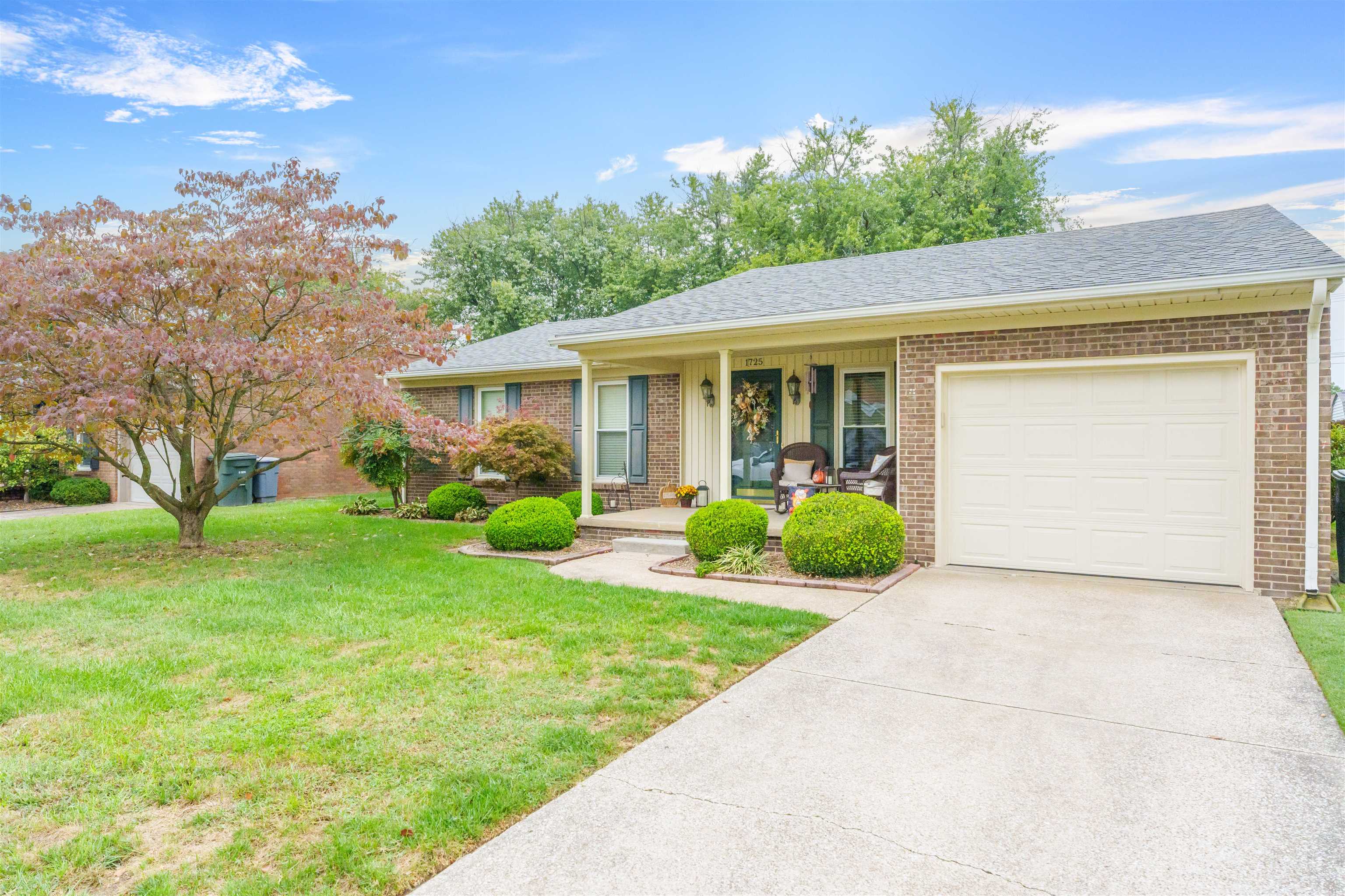 1725 Thistle Court, Owensboro, Kentucky 42301, 3 Bedrooms Bedrooms, ,1 BathroomBathrooms,Single Family Residence,For Sale,Thistle Court,90735