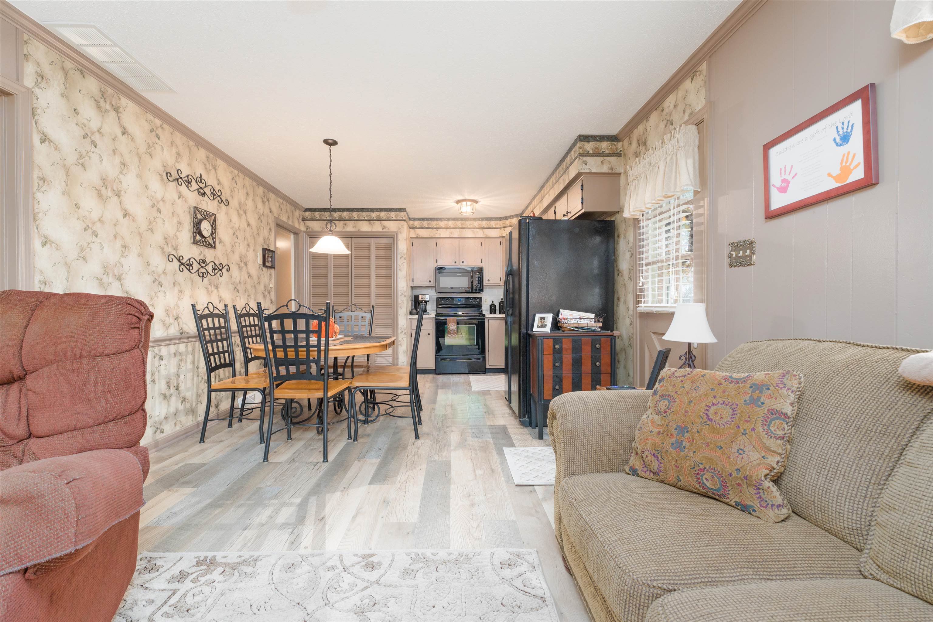 1725 Thistle Court, Owensboro, Kentucky 42301, 3 Bedrooms Bedrooms, ,1 BathroomBathrooms,Single Family Residence,For Sale,Thistle Court,90735