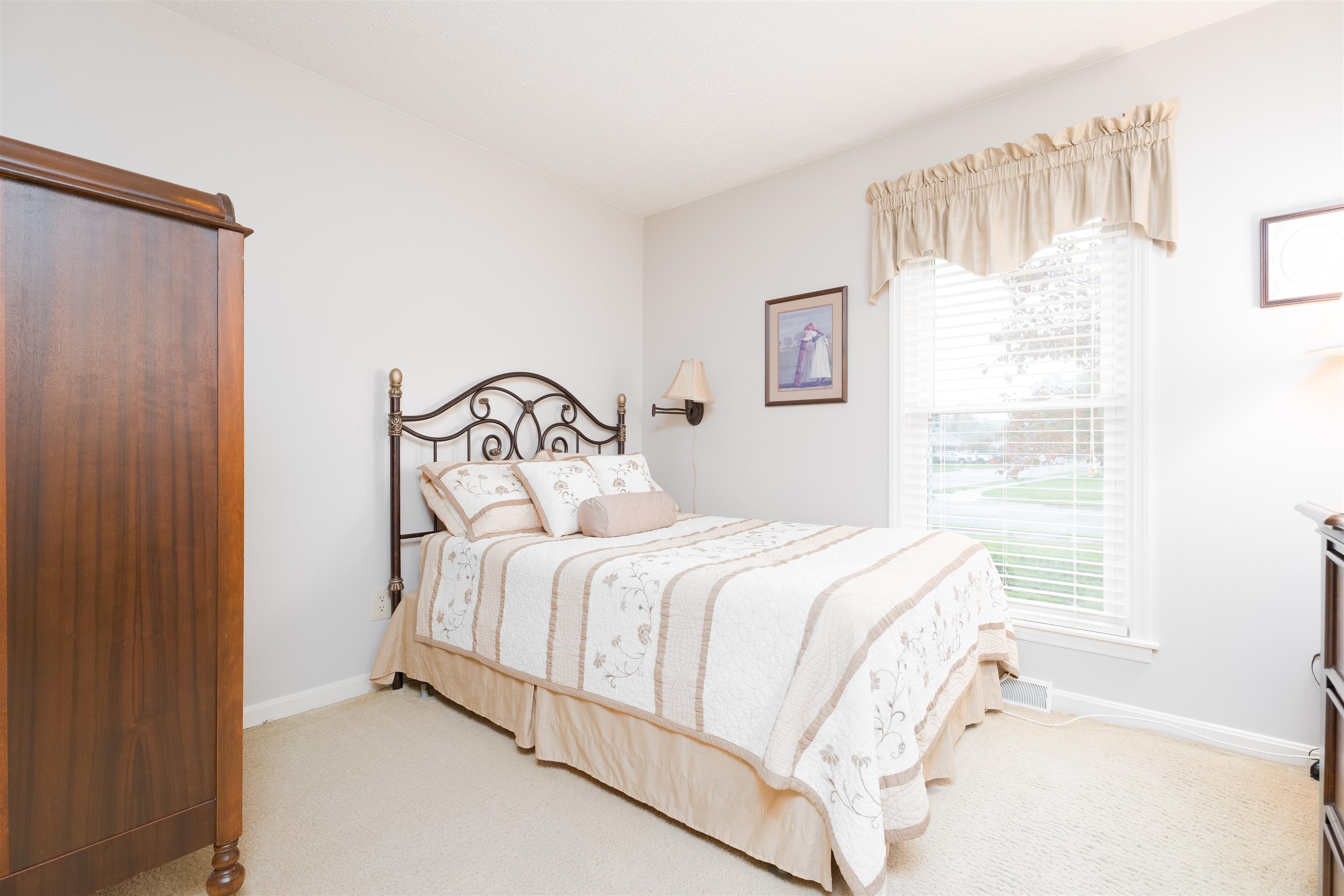 1725 Thistle Court, Owensboro, Kentucky 42301, 3 Bedrooms Bedrooms, ,1 BathroomBathrooms,Single Family Residence,For Sale,Thistle Court,90735