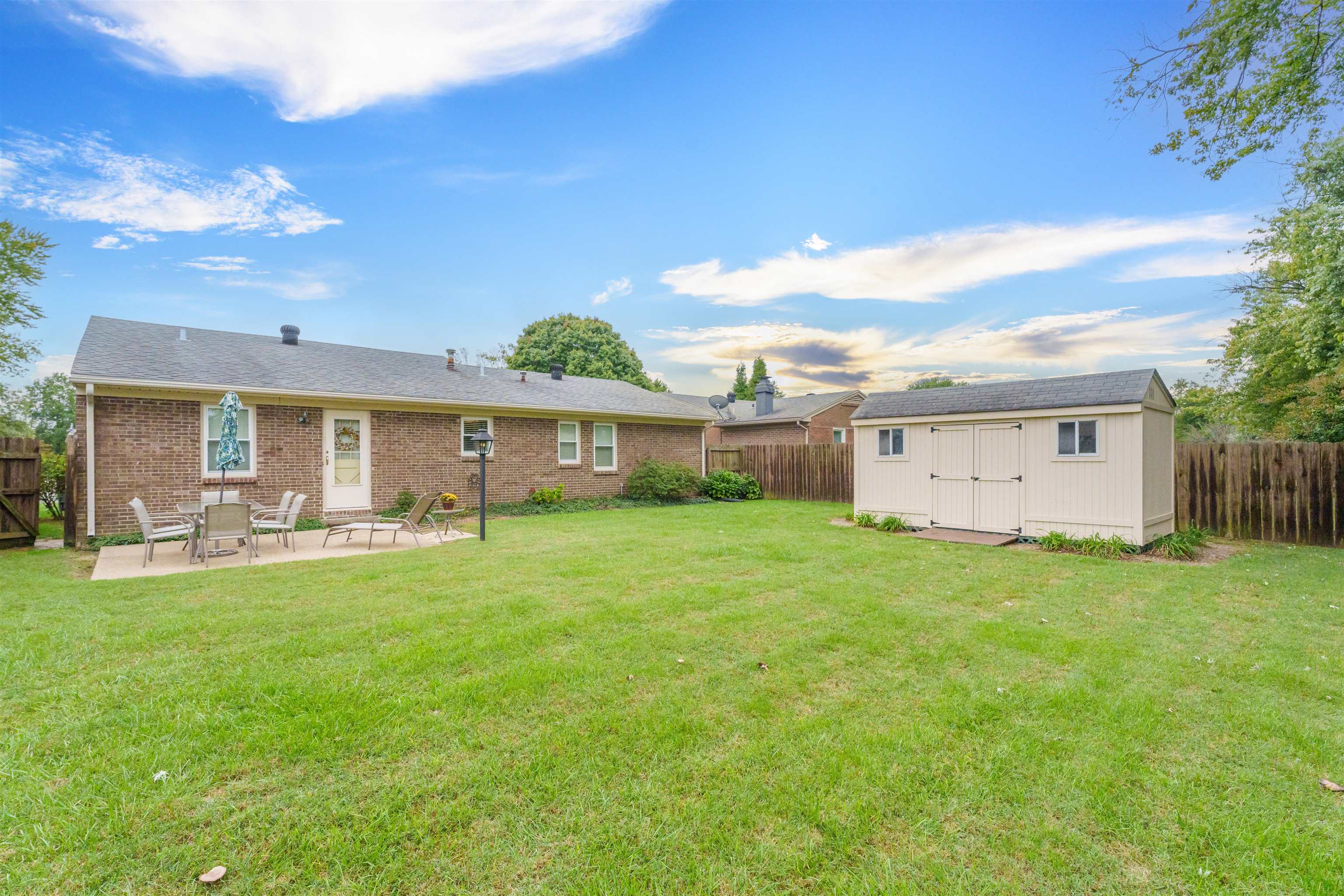 1725 Thistle Court, Owensboro, Kentucky 42301, 3 Bedrooms Bedrooms, ,1 BathroomBathrooms,Single Family Residence,For Sale,Thistle Court,90735