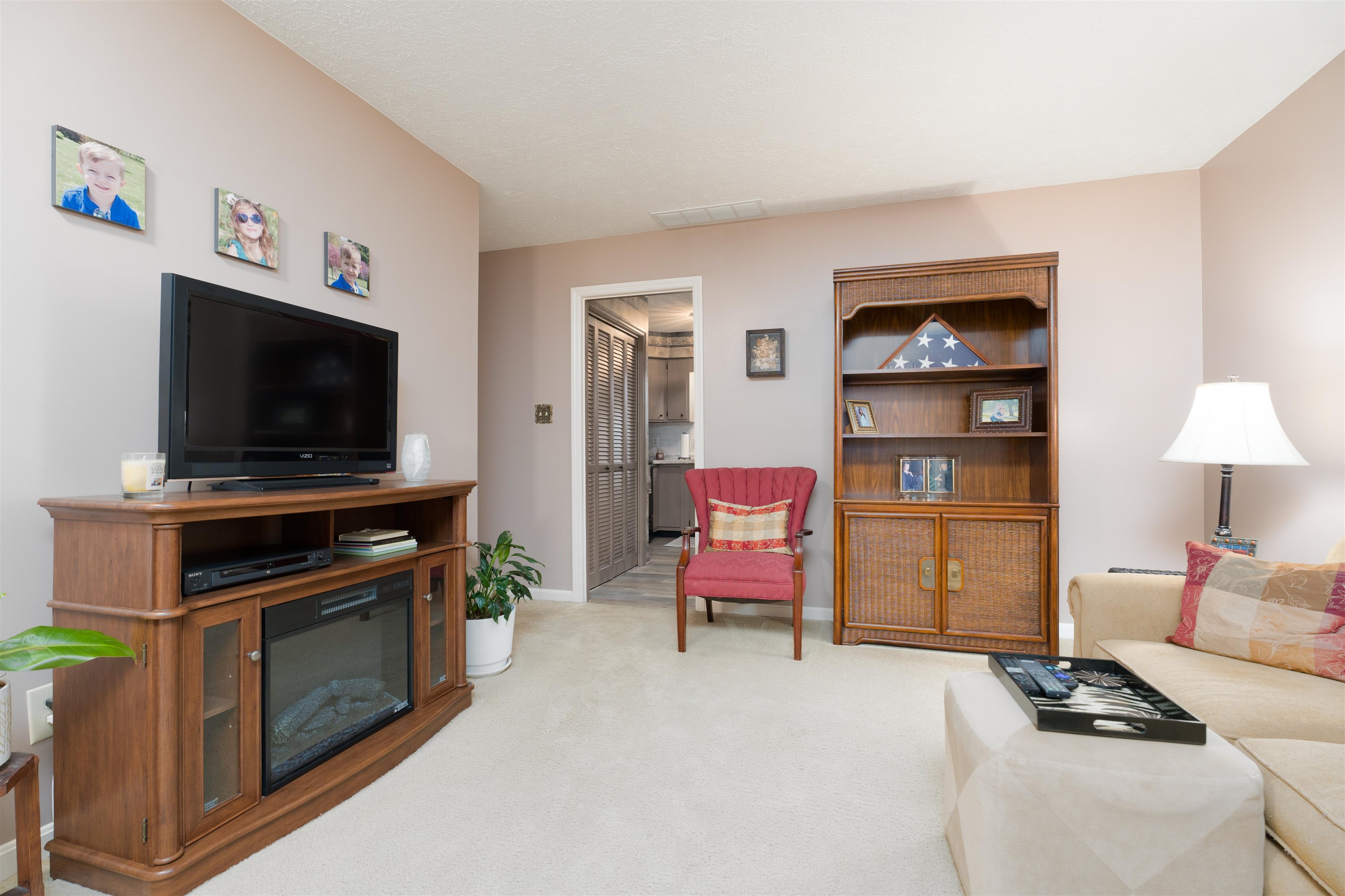 1725 Thistle Court, Owensboro, Kentucky 42301, 3 Bedrooms Bedrooms, ,1 BathroomBathrooms,Single Family Residence,For Sale,Thistle Court,90735