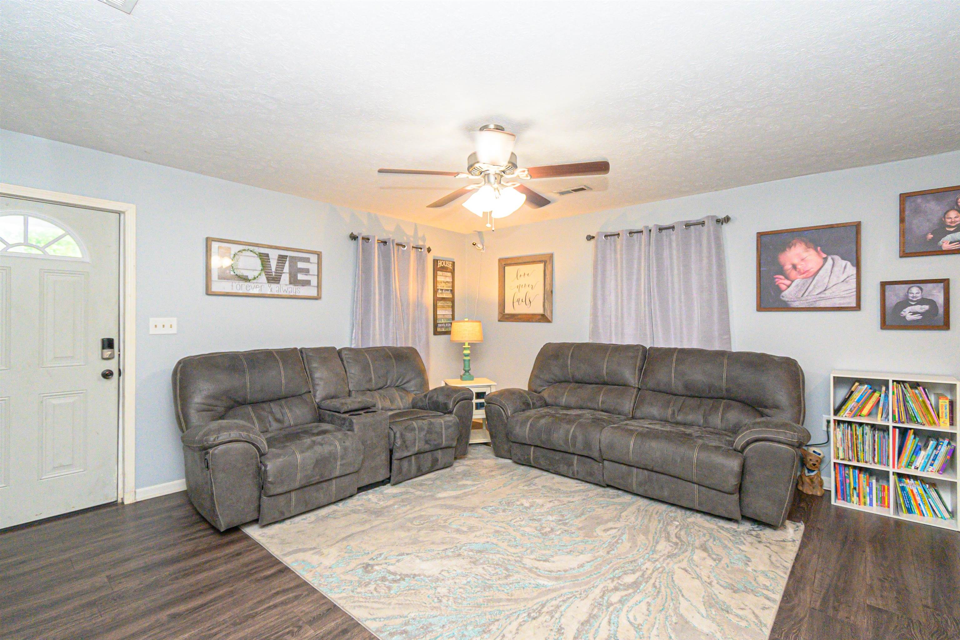 1406 Rose Avenue, Owensboro, Kentucky 42301, 3 Bedrooms Bedrooms, ,1 BathroomBathrooms,Single Family Residence,For Sale,Rose Avenue,90736