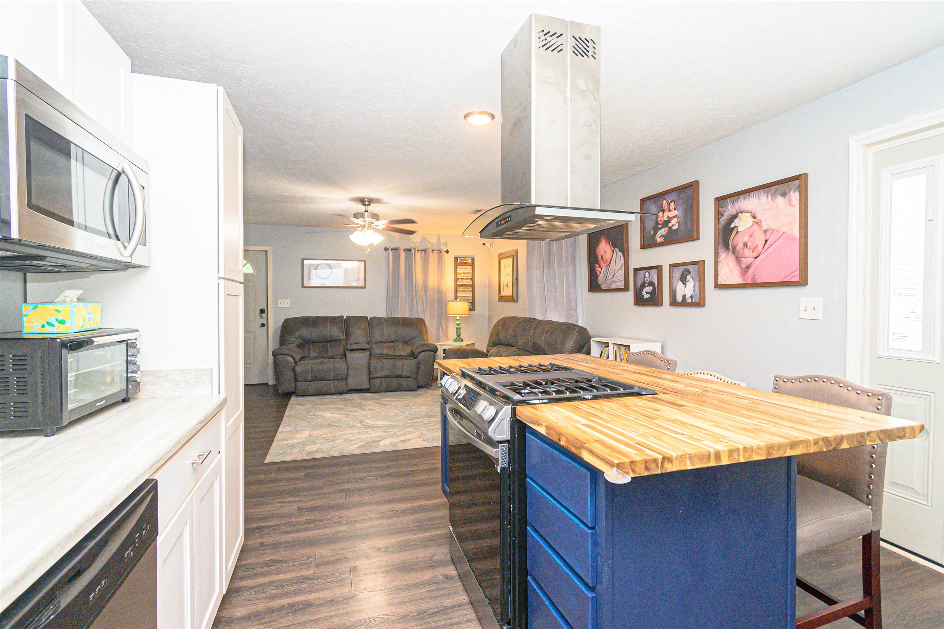 1406 Rose Avenue, Owensboro, Kentucky 42301, 3 Bedrooms Bedrooms, ,1 BathroomBathrooms,Single Family Residence,For Sale,Rose Avenue,90736