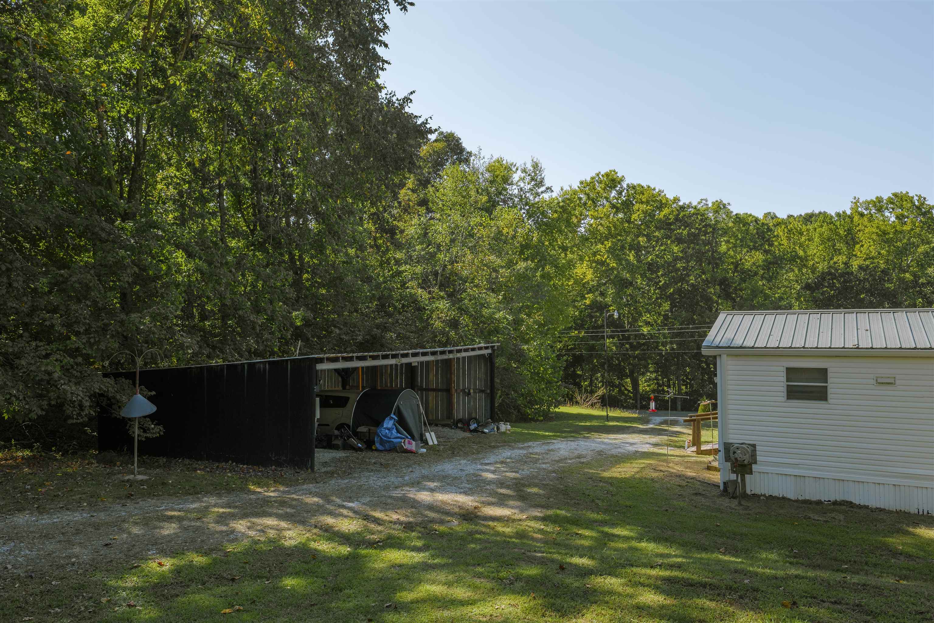 8966 Kentucky 1414, Hartford, Kentucky 42347, 3 Bedrooms Bedrooms, ,2 BathroomsBathrooms,Single Family Residence,For Sale,Kentucky 1414,90737