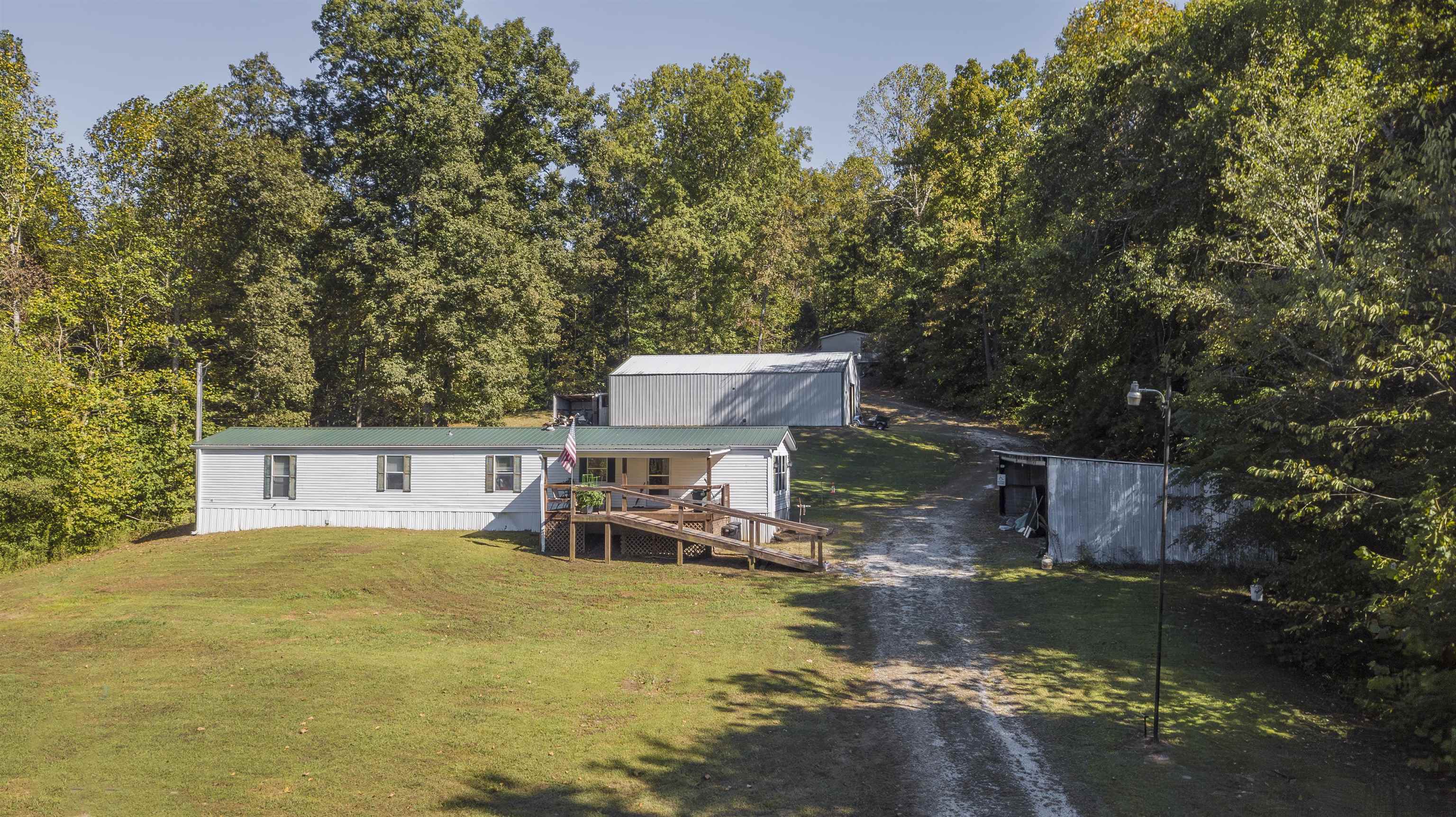 8966 Kentucky 1414, Hartford, Kentucky 42347, 3 Bedrooms Bedrooms, ,2 BathroomsBathrooms,Single Family Residence,For Sale,Kentucky 1414,90737