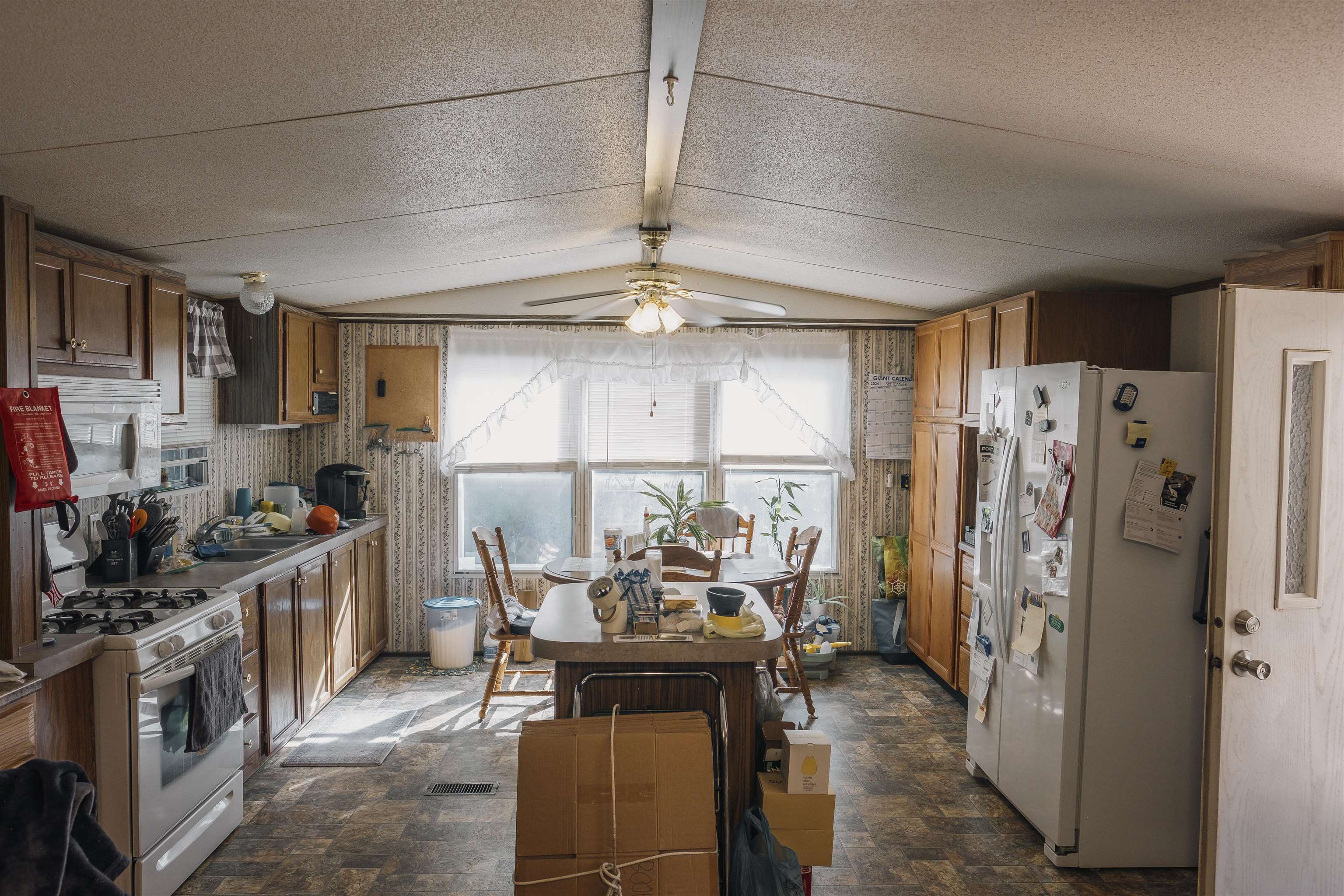8966 Kentucky 1414, Hartford, Kentucky 42347, 3 Bedrooms Bedrooms, ,2 BathroomsBathrooms,Single Family Residence,For Sale,Kentucky 1414,90737