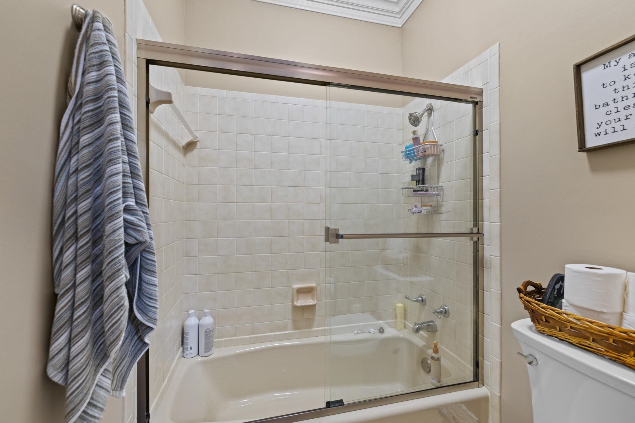 3101 Oakridge Court, Owensboro, Kentucky 42303, 4 Bedrooms Bedrooms, ,3 BathroomsBathrooms,Single Family Residence,For Sale,Oakridge Court,90738