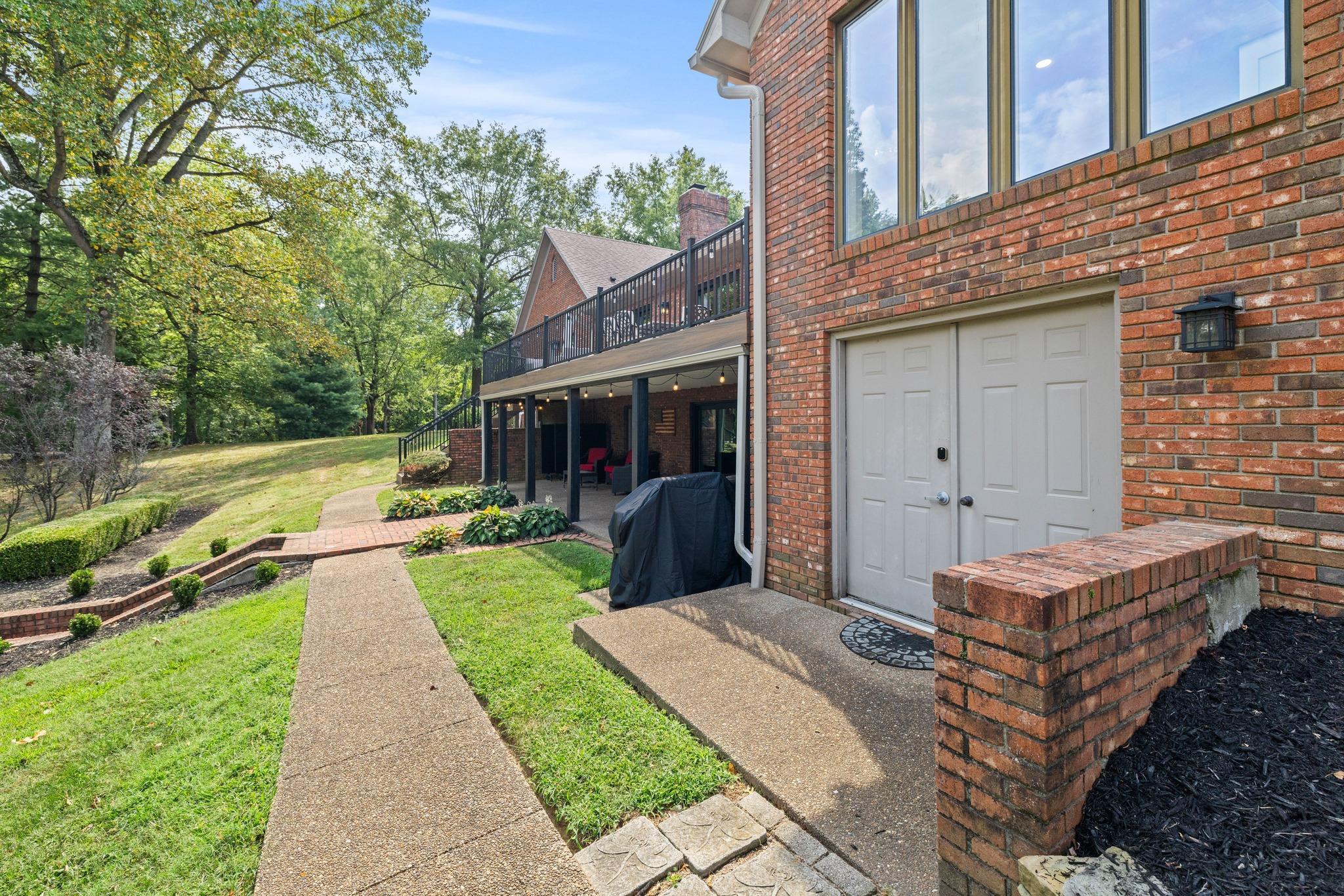 3101 Oakridge Court, Owensboro, Kentucky 42303, 4 Bedrooms Bedrooms, ,3 BathroomsBathrooms,Single Family Residence,For Sale,Oakridge Court,90738