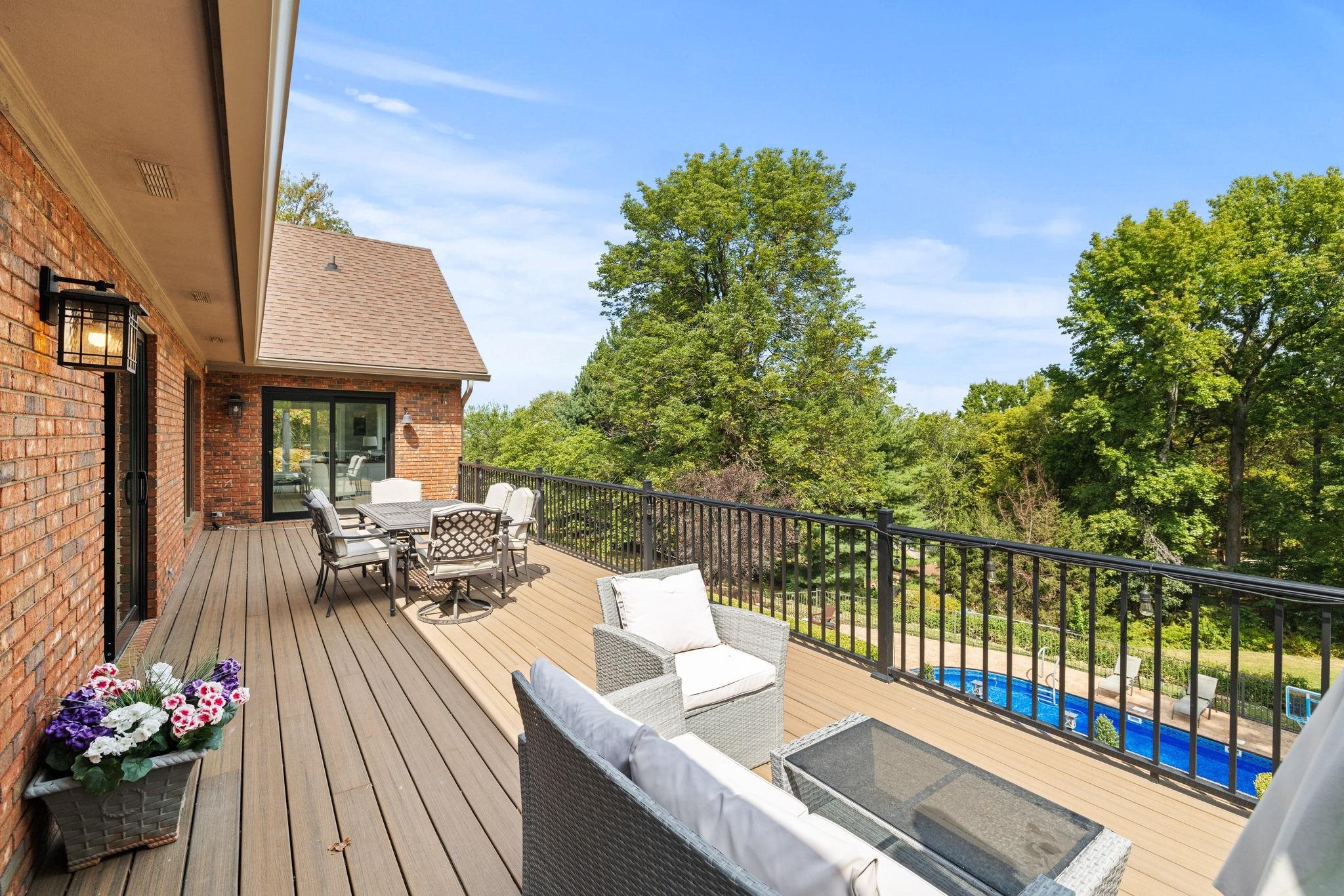 3101 Oakridge Court, Owensboro, Kentucky 42303, 4 Bedrooms Bedrooms, ,3 BathroomsBathrooms,Single Family Residence,For Sale,Oakridge Court,90738