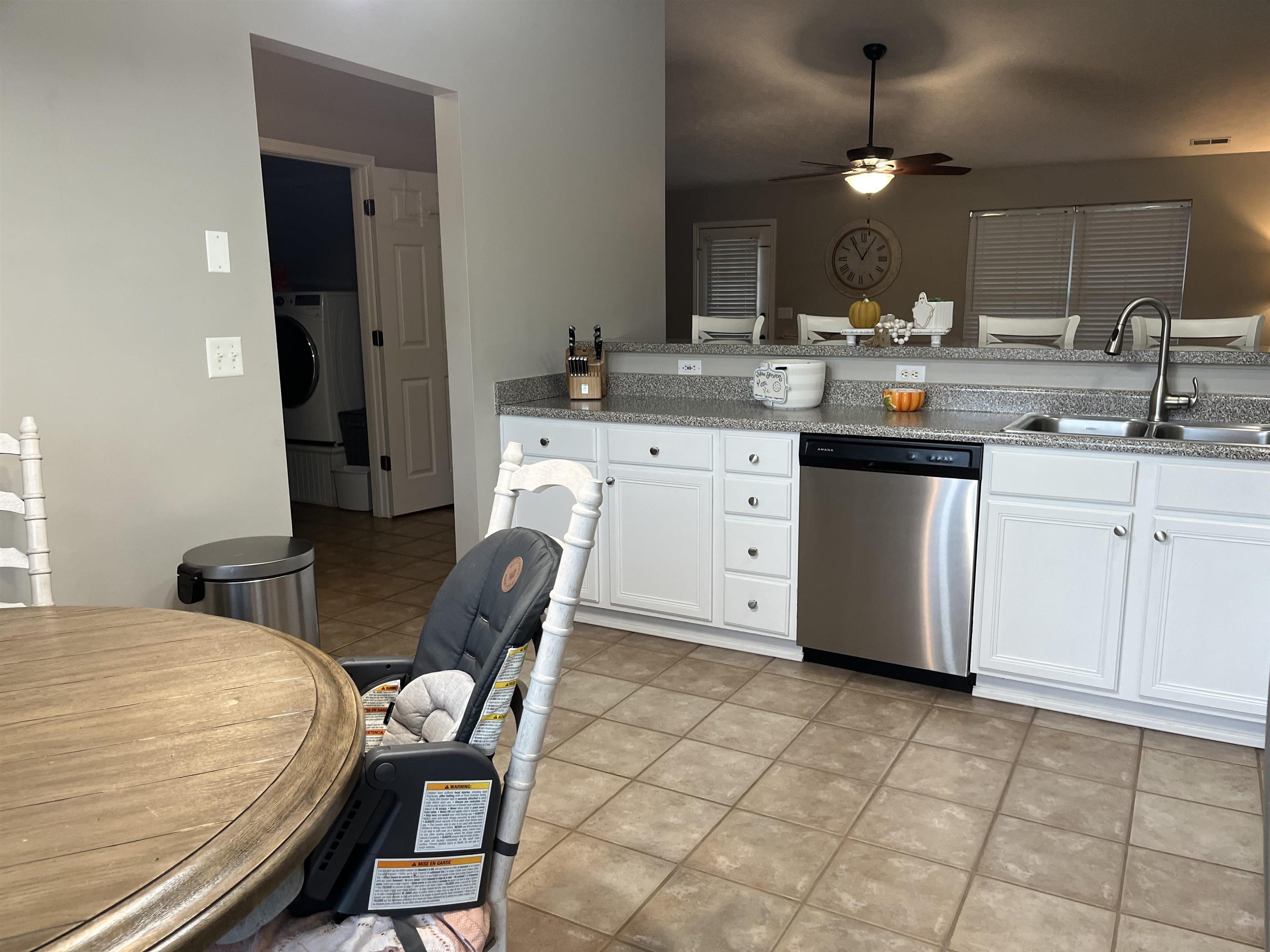 4052 Reliant Circle, Owensboro, Kentucky 42301, 3 Bedrooms Bedrooms, ,2 BathroomsBathrooms,Single Family Residence,For Sale,Reliant Circle,90741