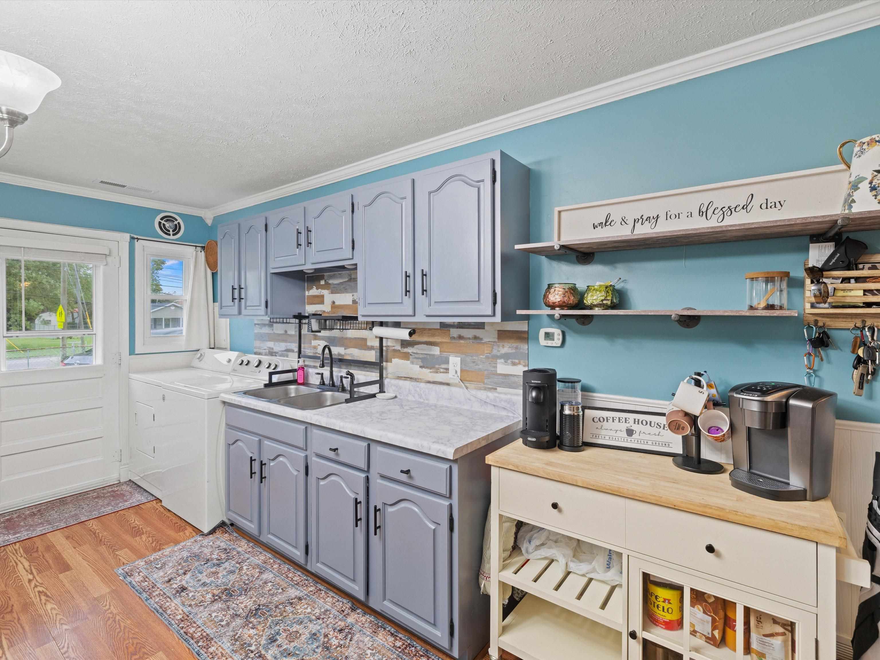 612 Fleetwood Drive, Owensboro, Kentucky 42301, 3 Bedrooms Bedrooms, ,1 BathroomBathrooms,Single Family Residence,For Sale,Fleetwood Drive,90749