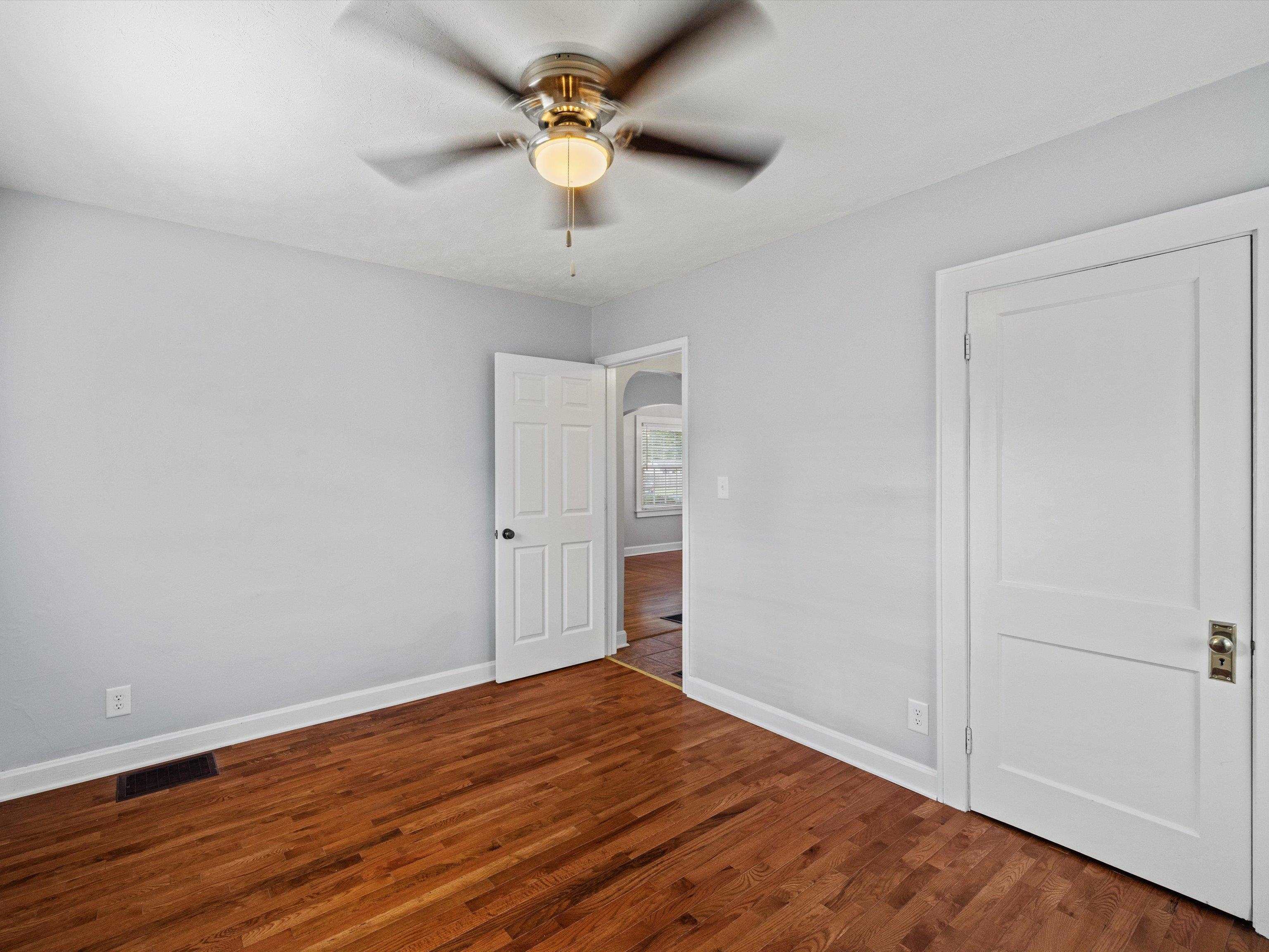 1026 Cottage Drive, Owensboro, Kentucky 42301, 3 Bedrooms Bedrooms, ,2 BathroomsBathrooms,Single Family Residence,For Sale,Cottage Drive,90750