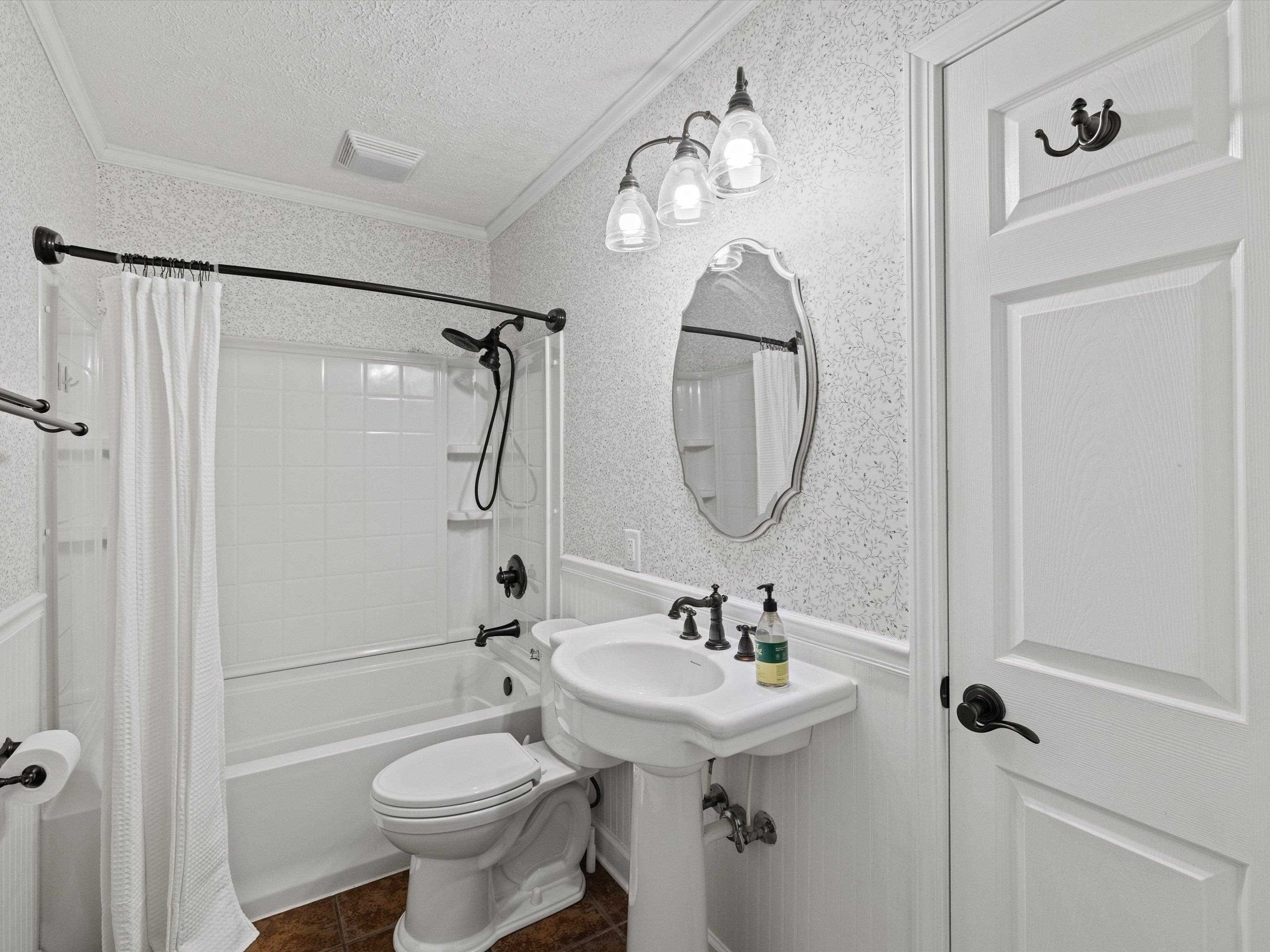1026 Cottage Drive, Owensboro, Kentucky 42301, 3 Bedrooms Bedrooms, ,2 BathroomsBathrooms,Single Family Residence,For Sale,Cottage Drive,90750