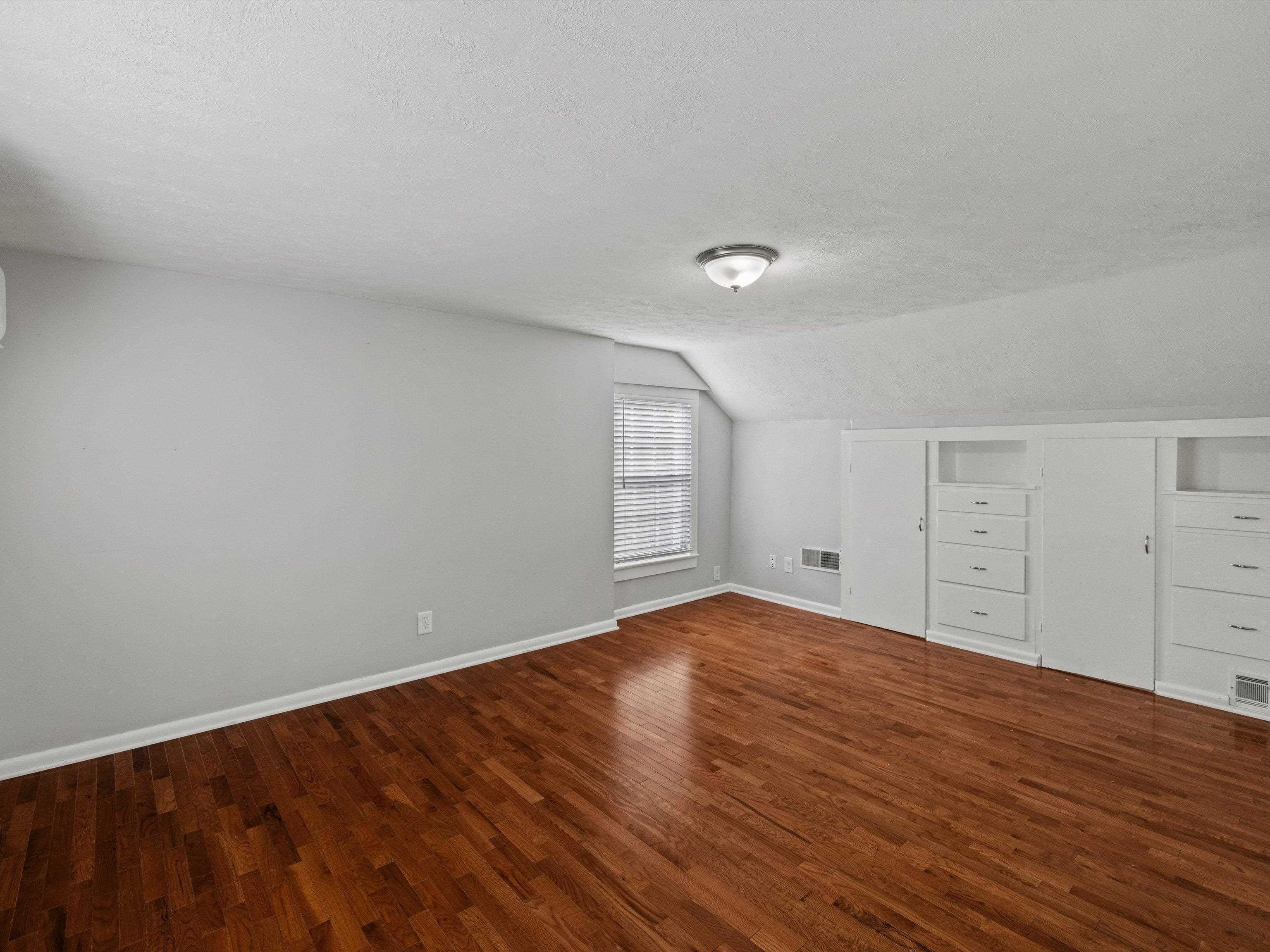 1026 Cottage Drive, Owensboro, Kentucky 42301, 3 Bedrooms Bedrooms, ,2 BathroomsBathrooms,Single Family Residence,For Sale,Cottage Drive,90750