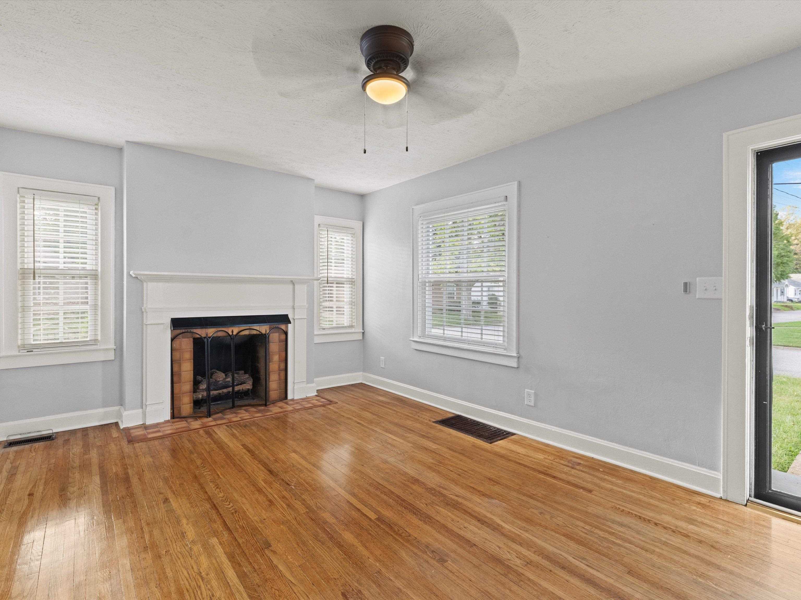 1026 Cottage Drive, Owensboro, Kentucky 42301, 3 Bedrooms Bedrooms, ,2 BathroomsBathrooms,Single Family Residence,For Sale,Cottage Drive,90750