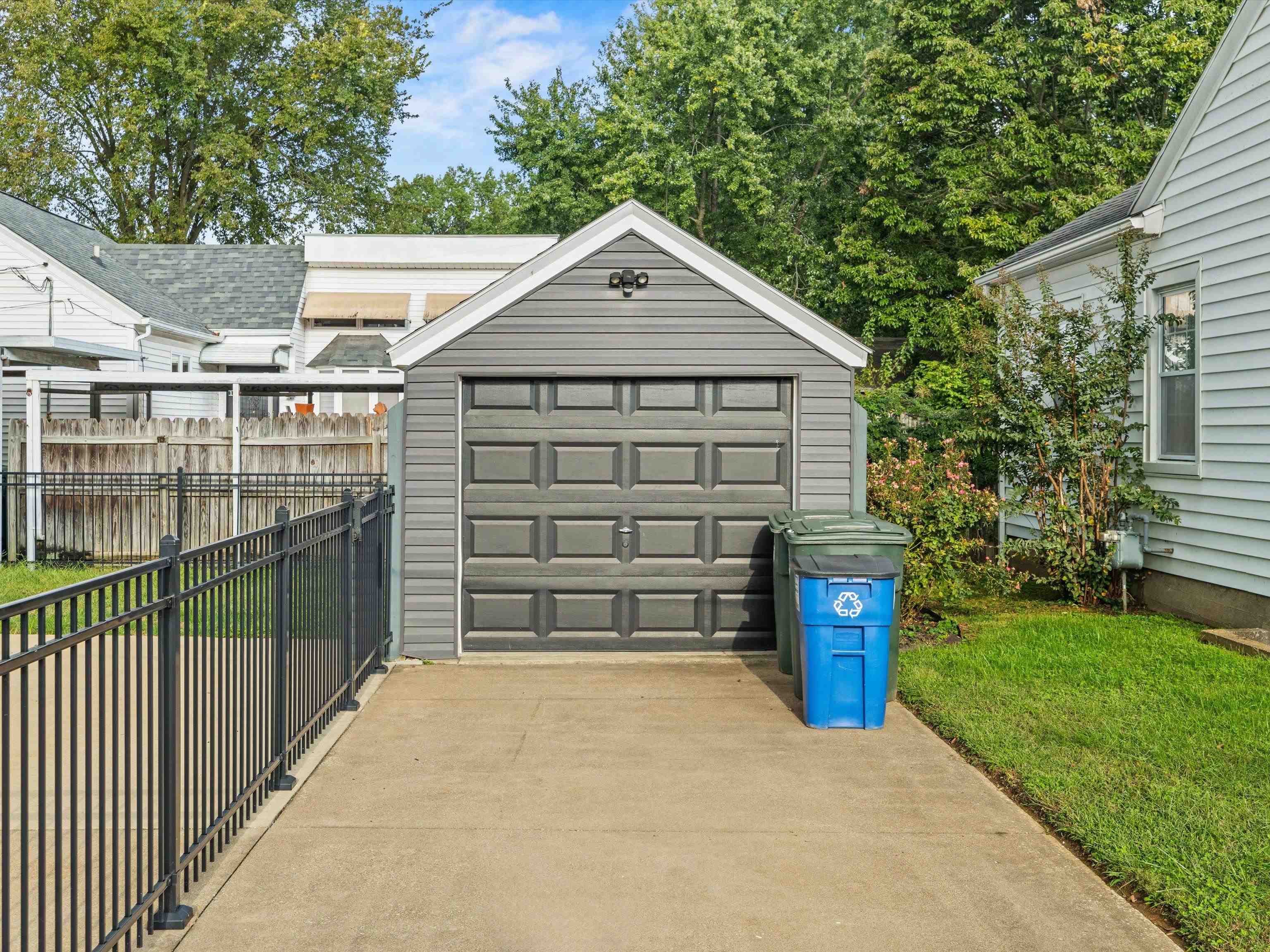 1026 Cottage Drive, Owensboro, Kentucky 42301, 3 Bedrooms Bedrooms, ,2 BathroomsBathrooms,Single Family Residence,For Sale,Cottage Drive,90750