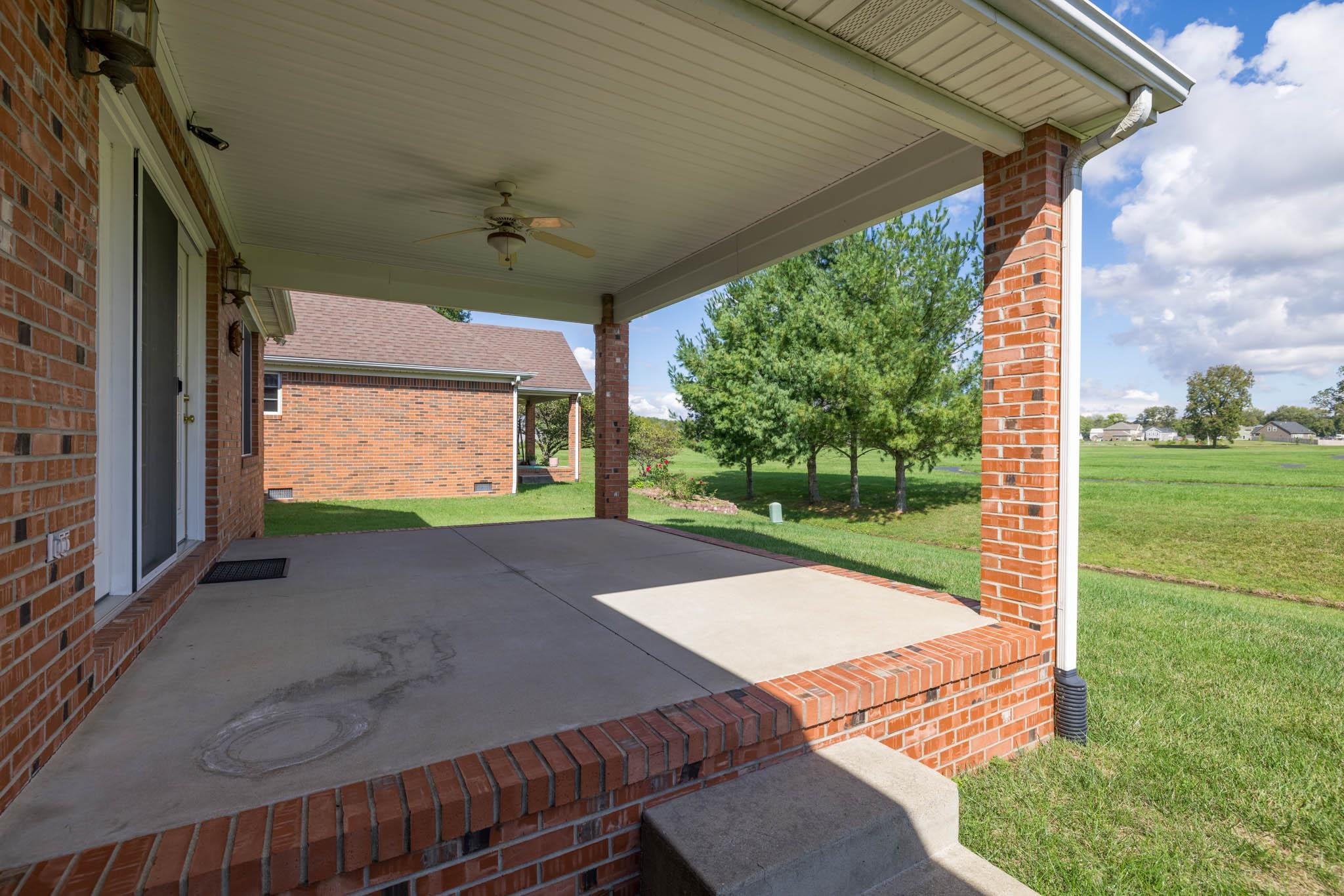 4615 Barrington Place, Owensboro, Kentucky 42301, 3 Bedrooms Bedrooms, ,2 BathroomsBathrooms,Single Family Residence,For Sale,Barrington Place,90756