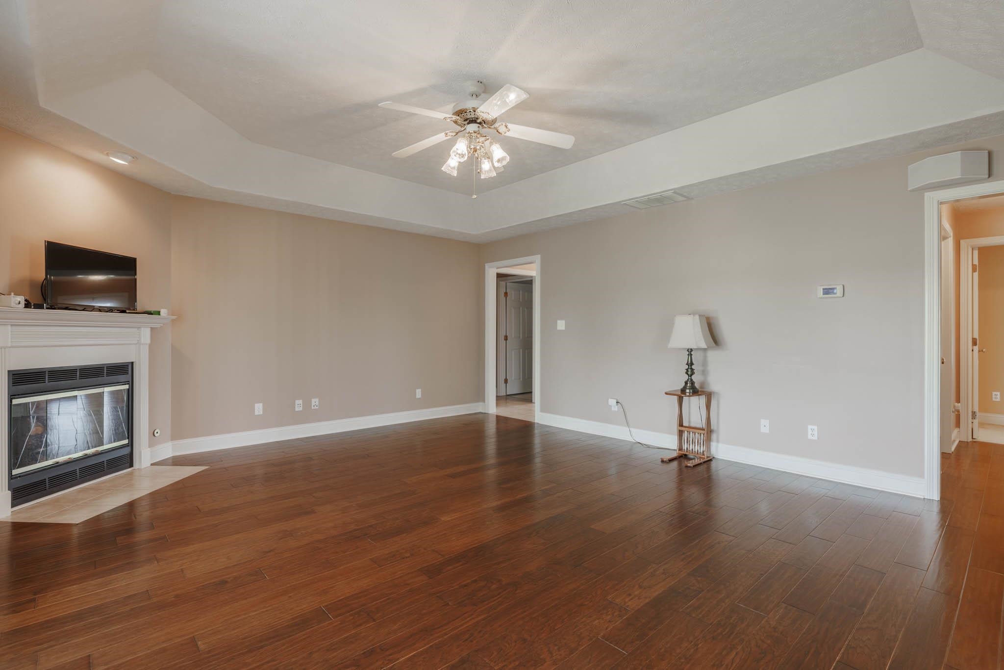 4615 Barrington Place, Owensboro, Kentucky 42301, 3 Bedrooms Bedrooms, ,2 BathroomsBathrooms,Single Family Residence,For Sale,Barrington Place,90756