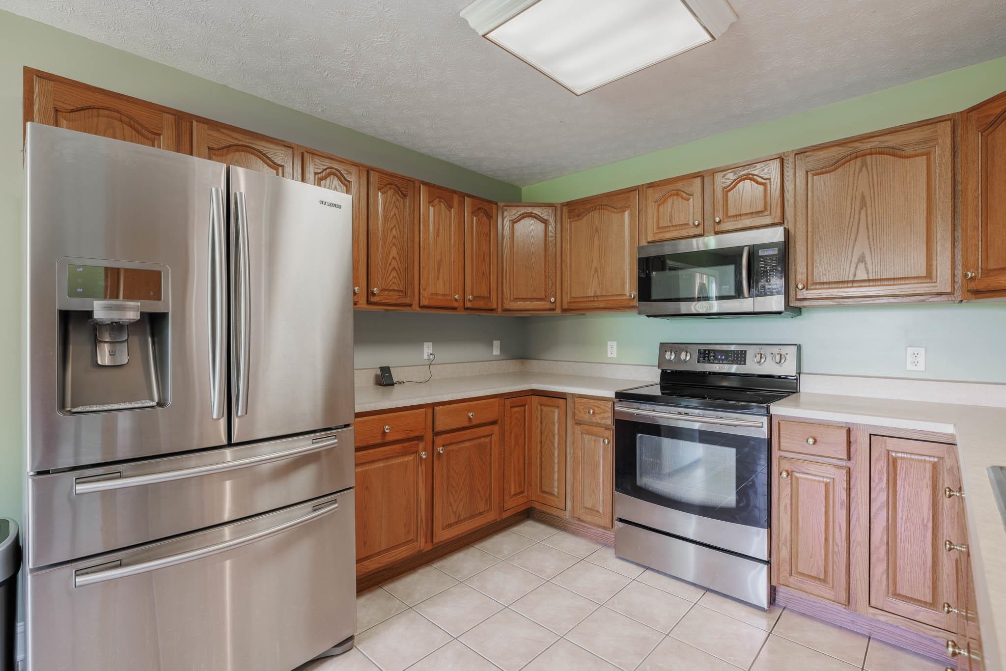 4615 Barrington Place, Owensboro, Kentucky 42301, 3 Bedrooms Bedrooms, ,2 BathroomsBathrooms,Single Family Residence,For Sale,Barrington Place,90756