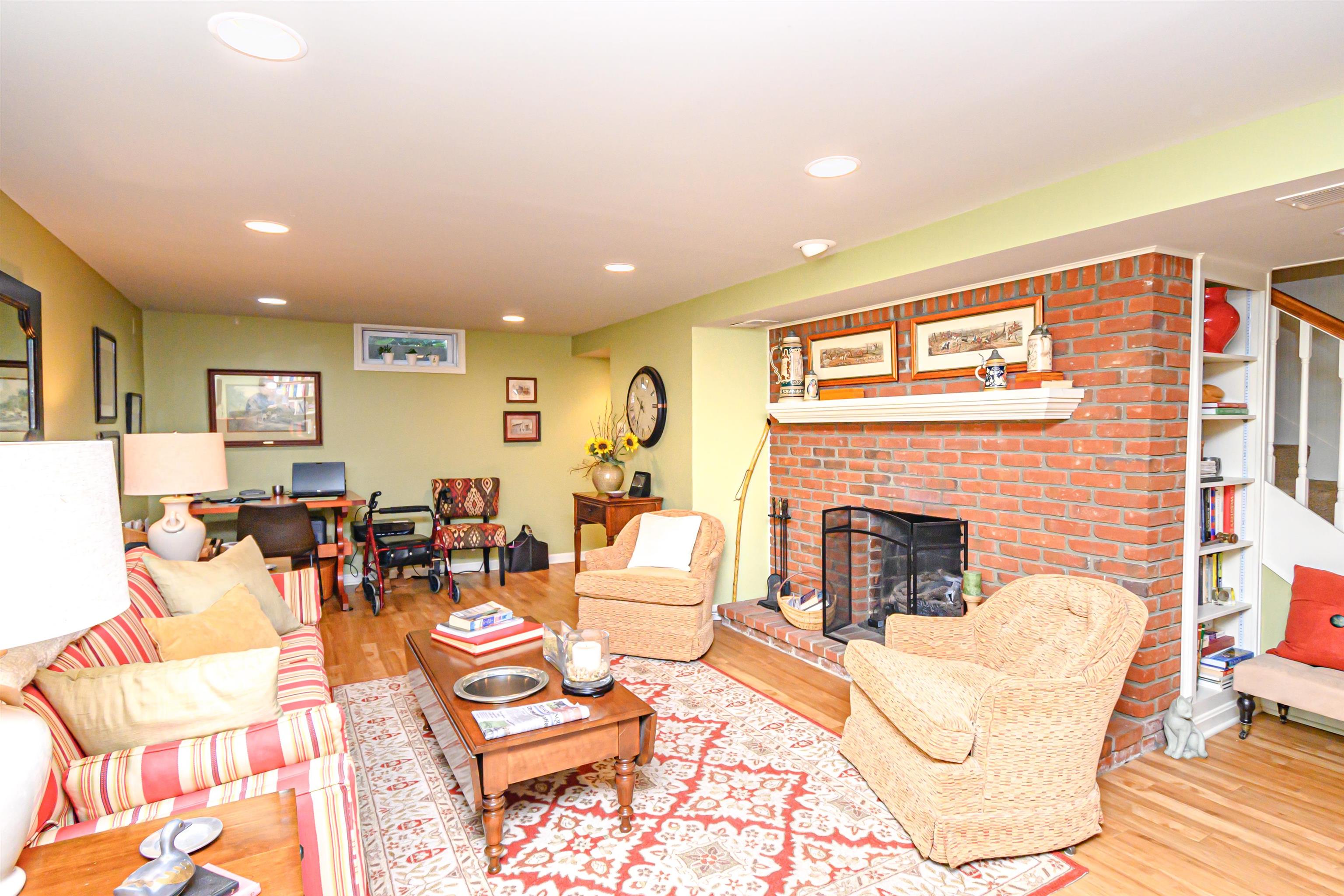 622 Ford Avenue, Owensboro, Kentucky 42301, 3 Bedrooms Bedrooms, ,3 BathroomsBathrooms,Single Family Residence,For Sale,Ford Avenue,90758