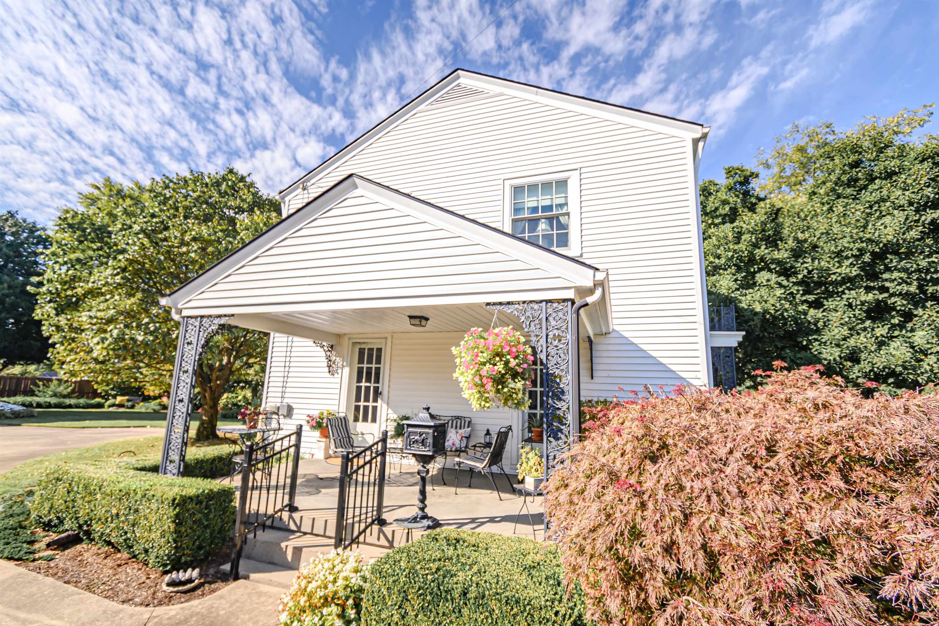 622 Ford Avenue, Owensboro, Kentucky 42301, 3 Bedrooms Bedrooms, ,3 BathroomsBathrooms,Single Family Residence,For Sale,Ford Avenue,90758