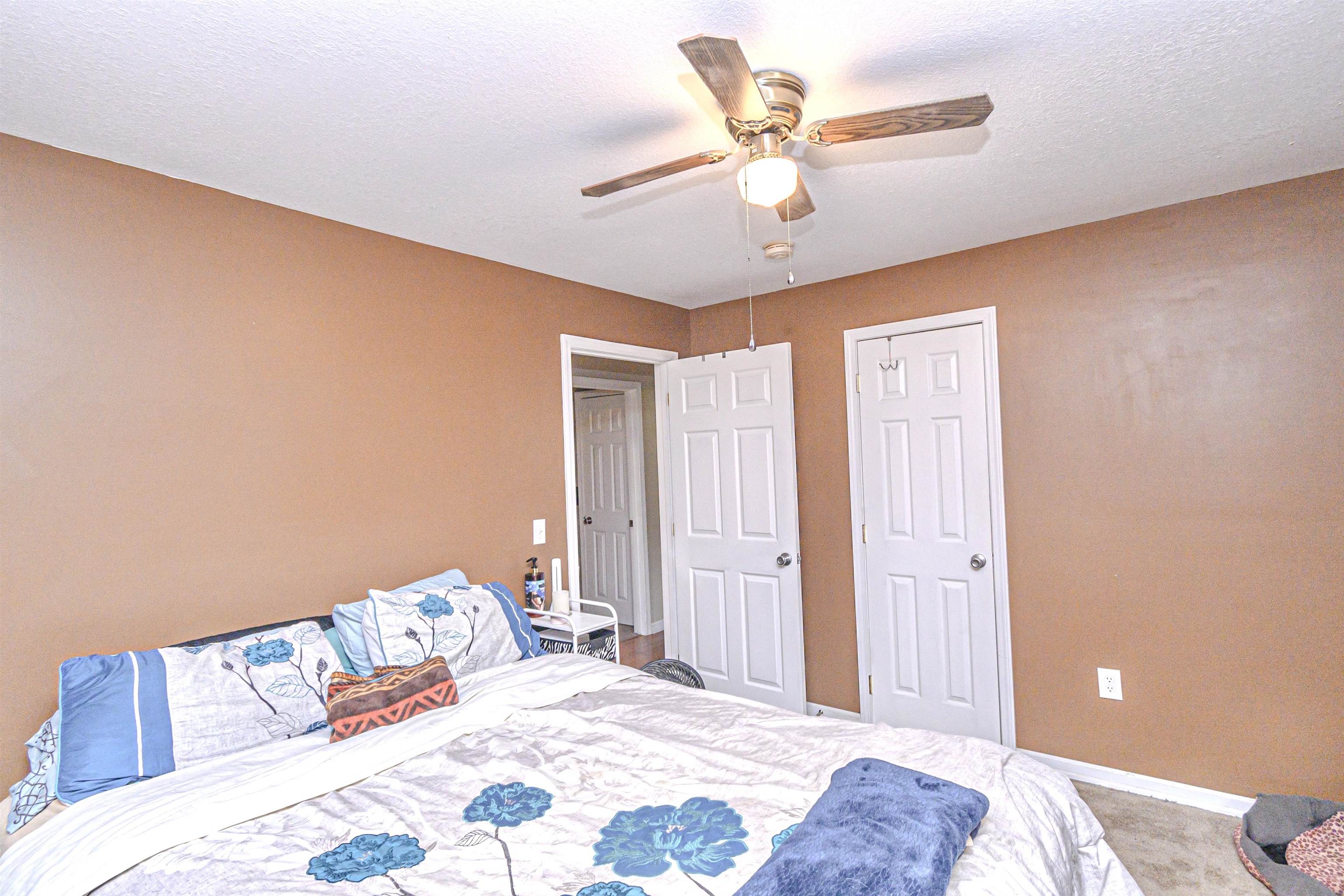 332 Eastview Dr, Madisonville, Kentucky 42431, 3 Bedrooms Bedrooms, ,1 BathroomBathrooms,Single Family Residence,For Sale,Eastview Dr,90759