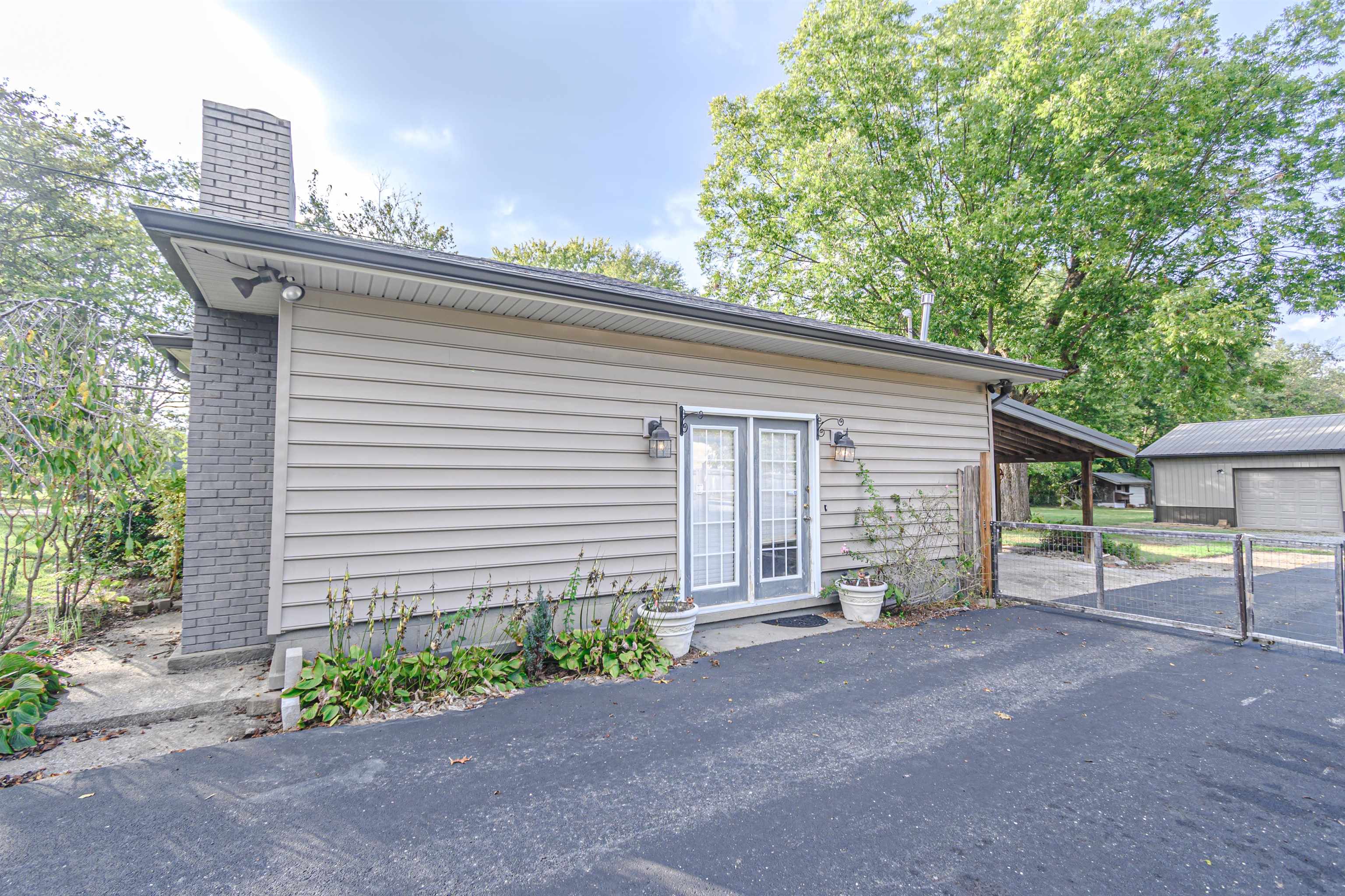 332 Eastview Dr, Madisonville, Kentucky 42431, 3 Bedrooms Bedrooms, ,1 BathroomBathrooms,Single Family Residence,For Sale,Eastview Dr,90759